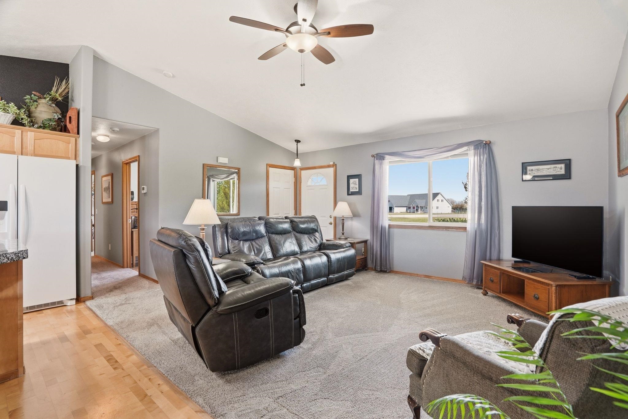 6211 N Blue Skies Ln - Photo 6