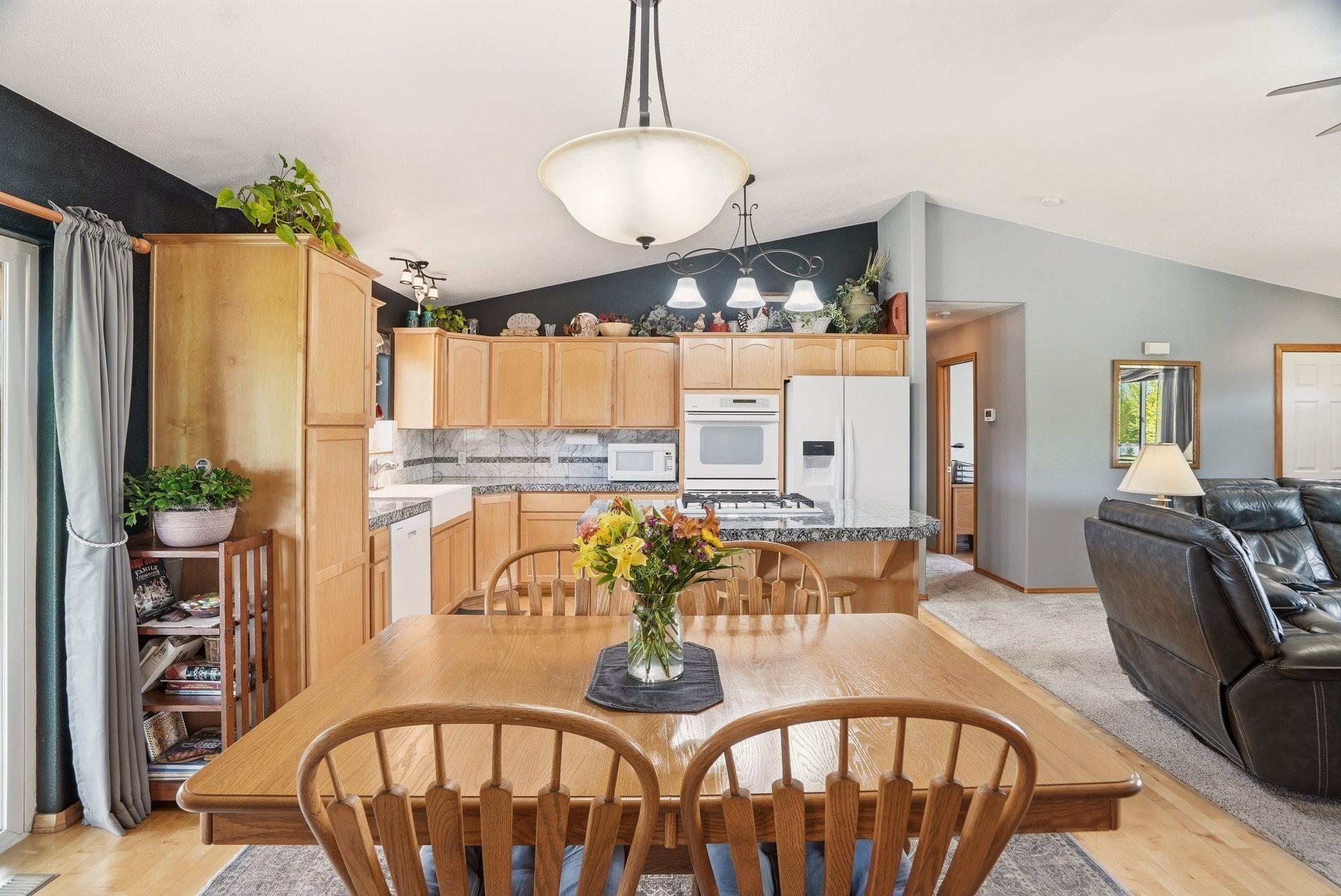 6211 N Blue Skies Ln - Photo 9