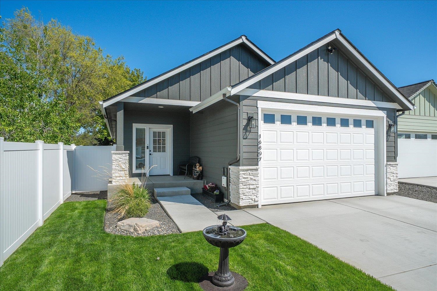 16807 E Baldwin Ave - Photo 1