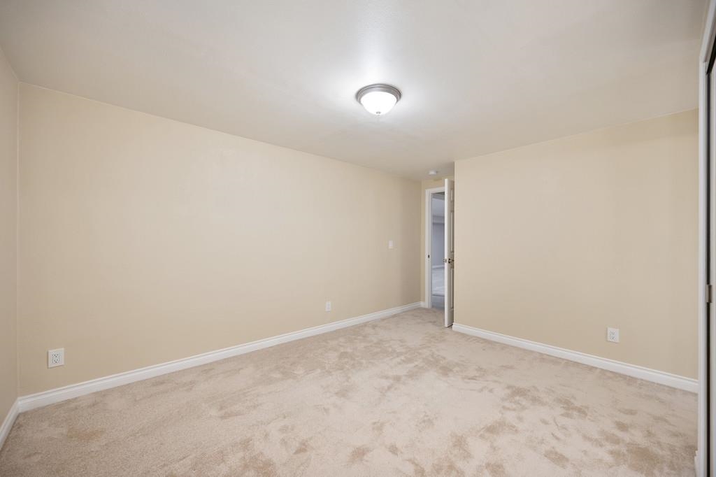 1221 7th St - Photo 37