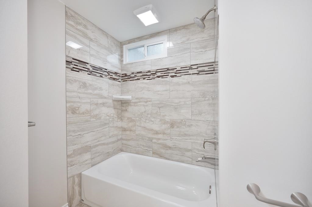 1221 7th St - Photo 39