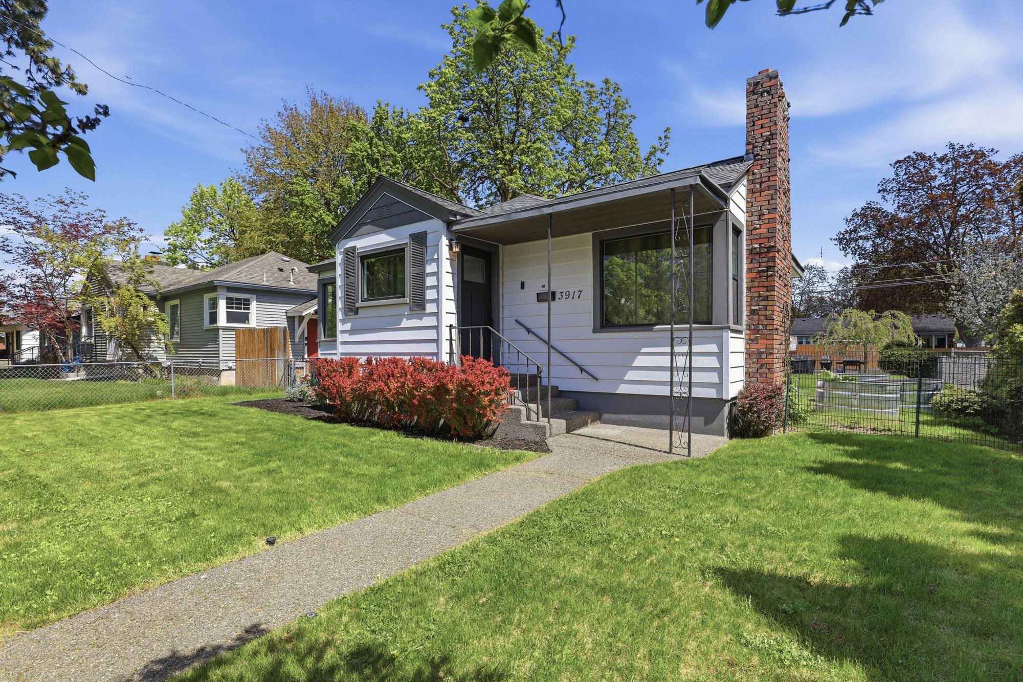 3917 S Grand Blvd - Photo 2