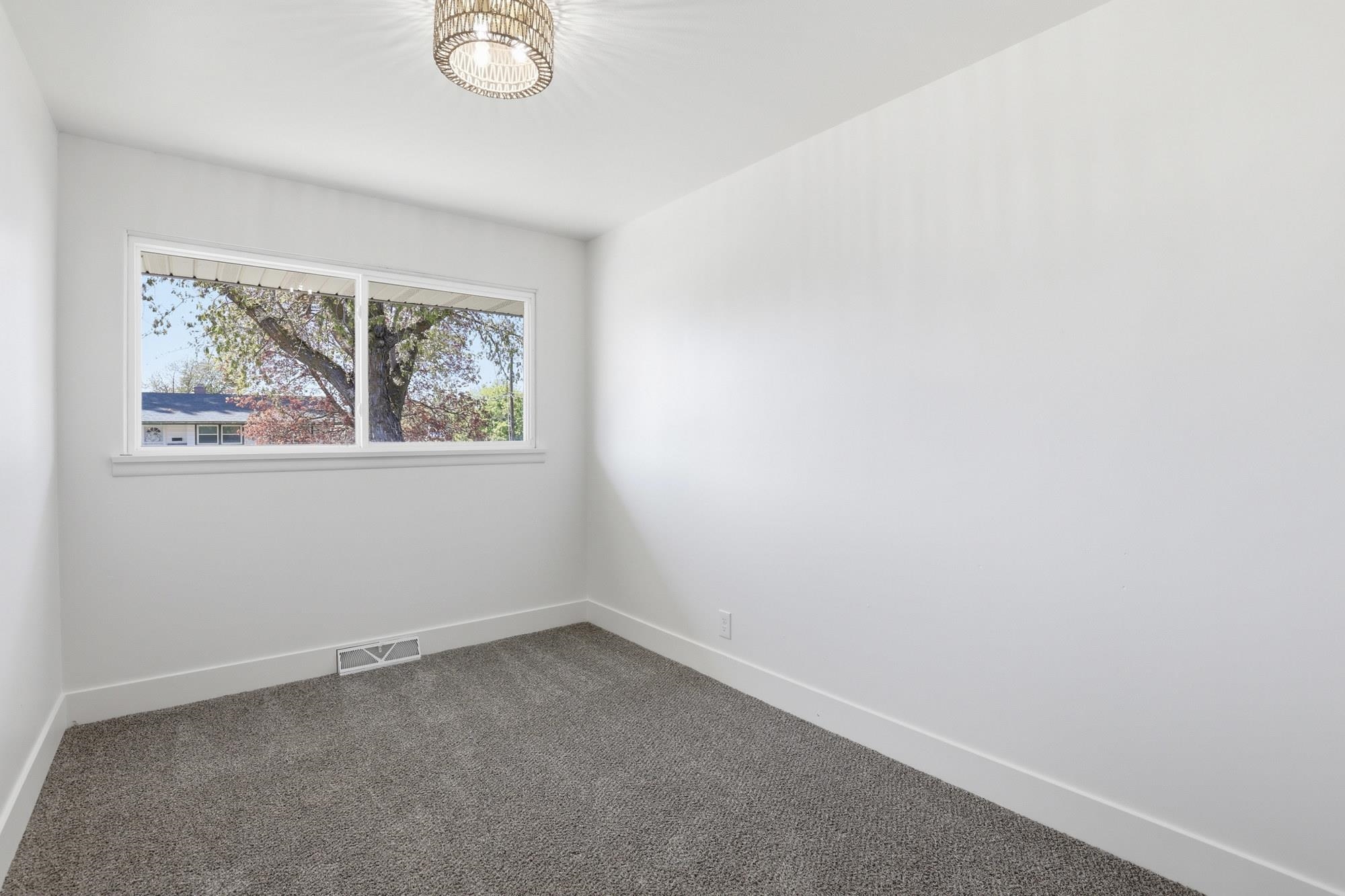 5828 N Birch Pl - Photo 19