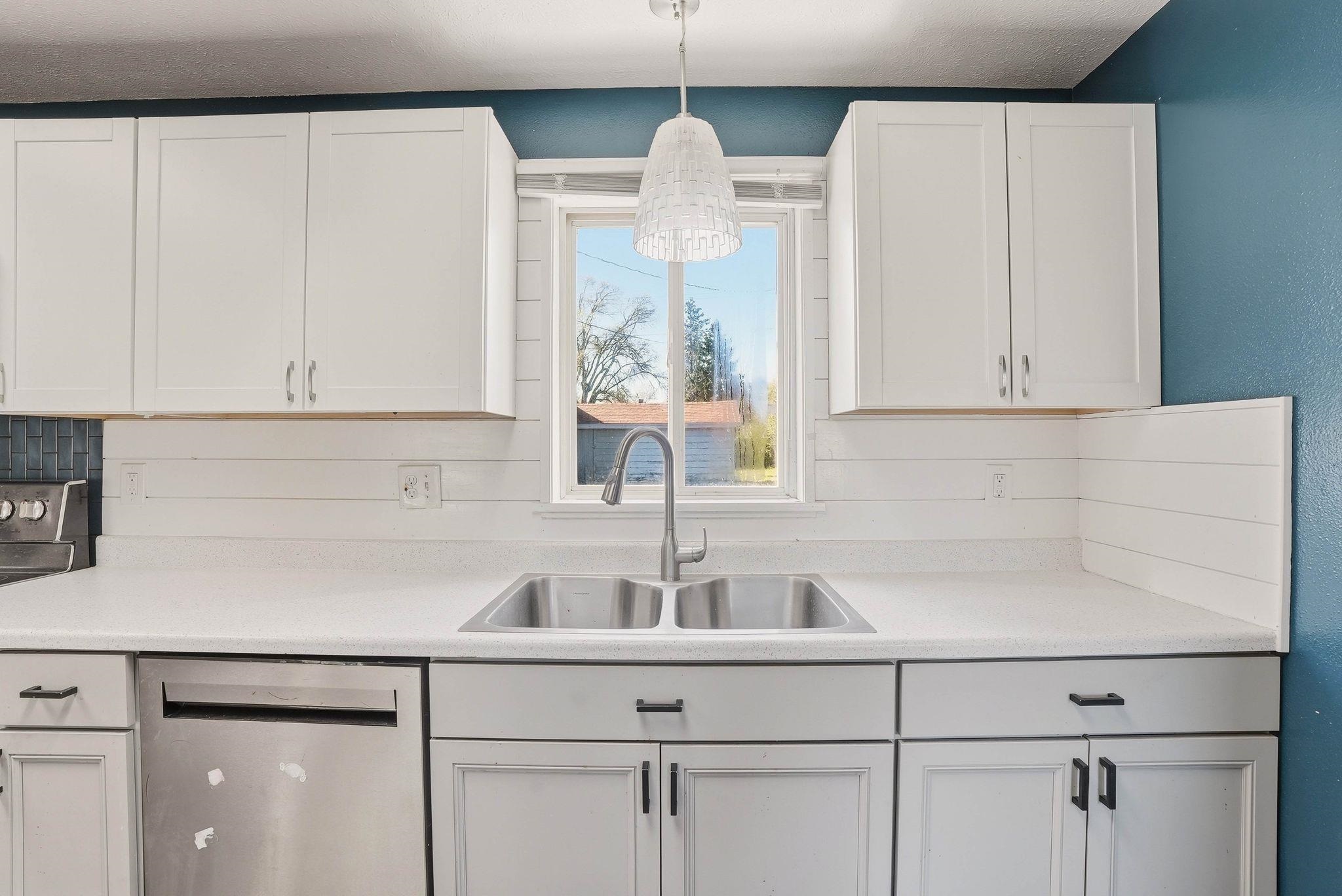 4025 W Everett Ave - Photo 11