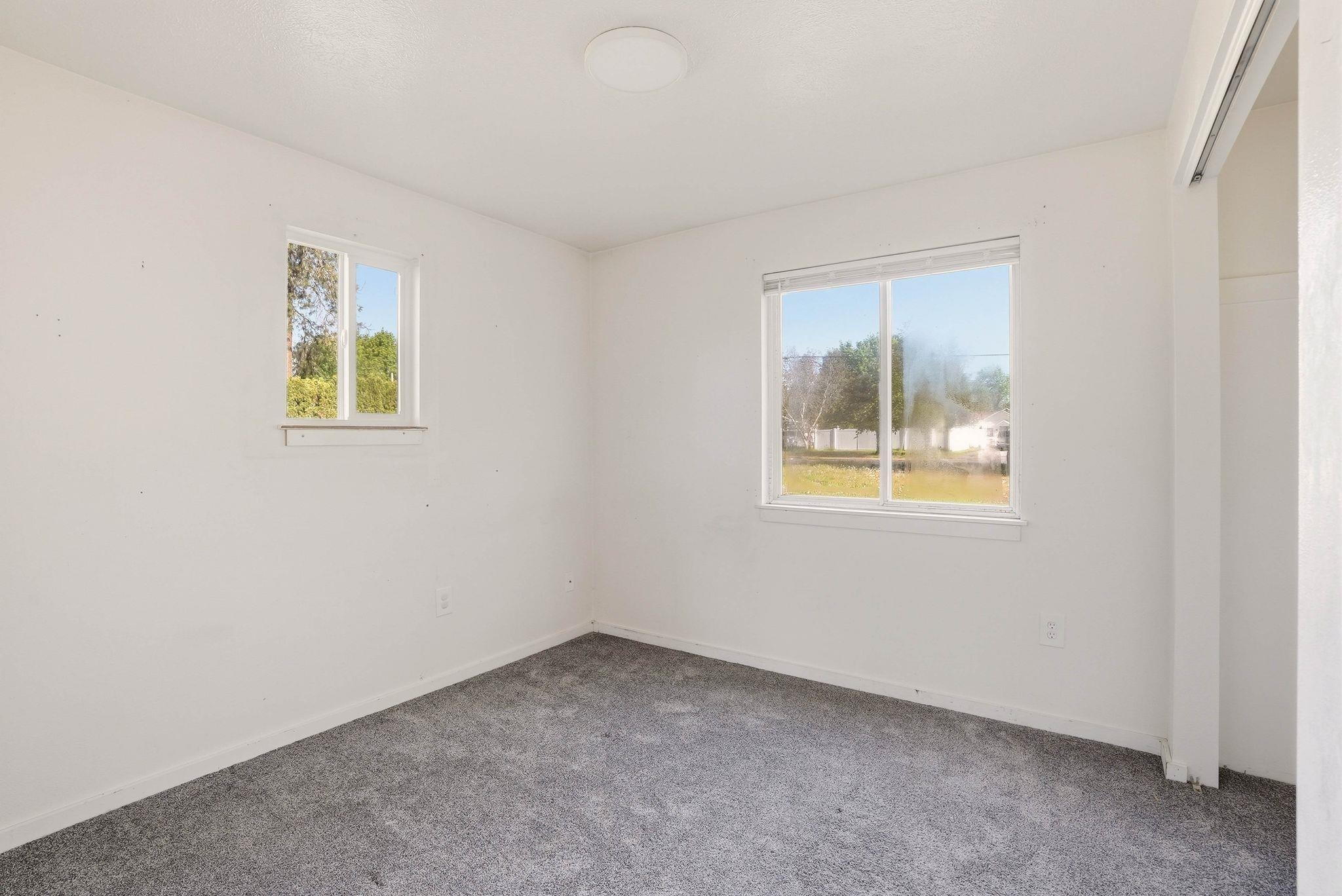 4025 W Everett Ave - Photo 12