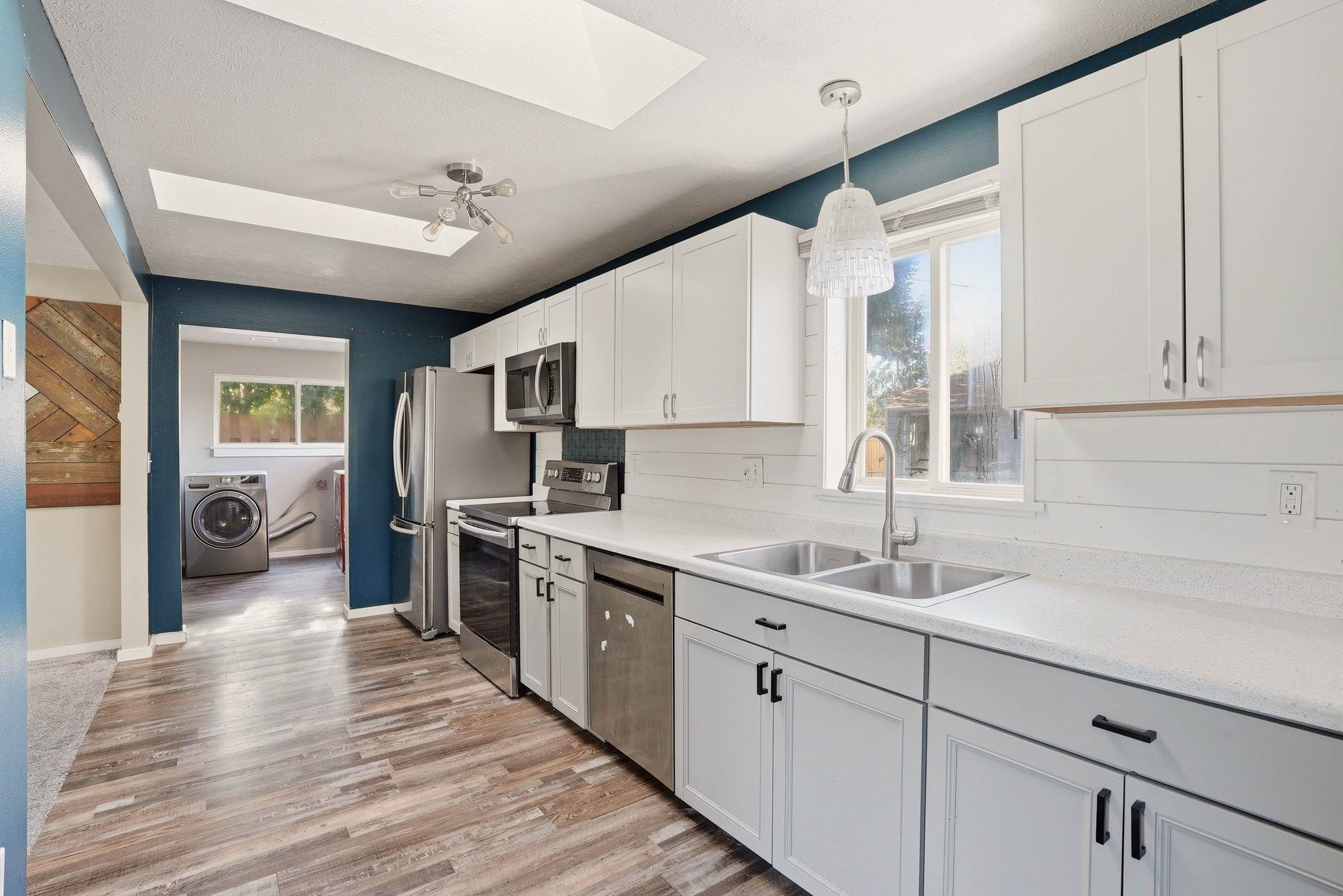 4025 W Everett Ave - Photo 9