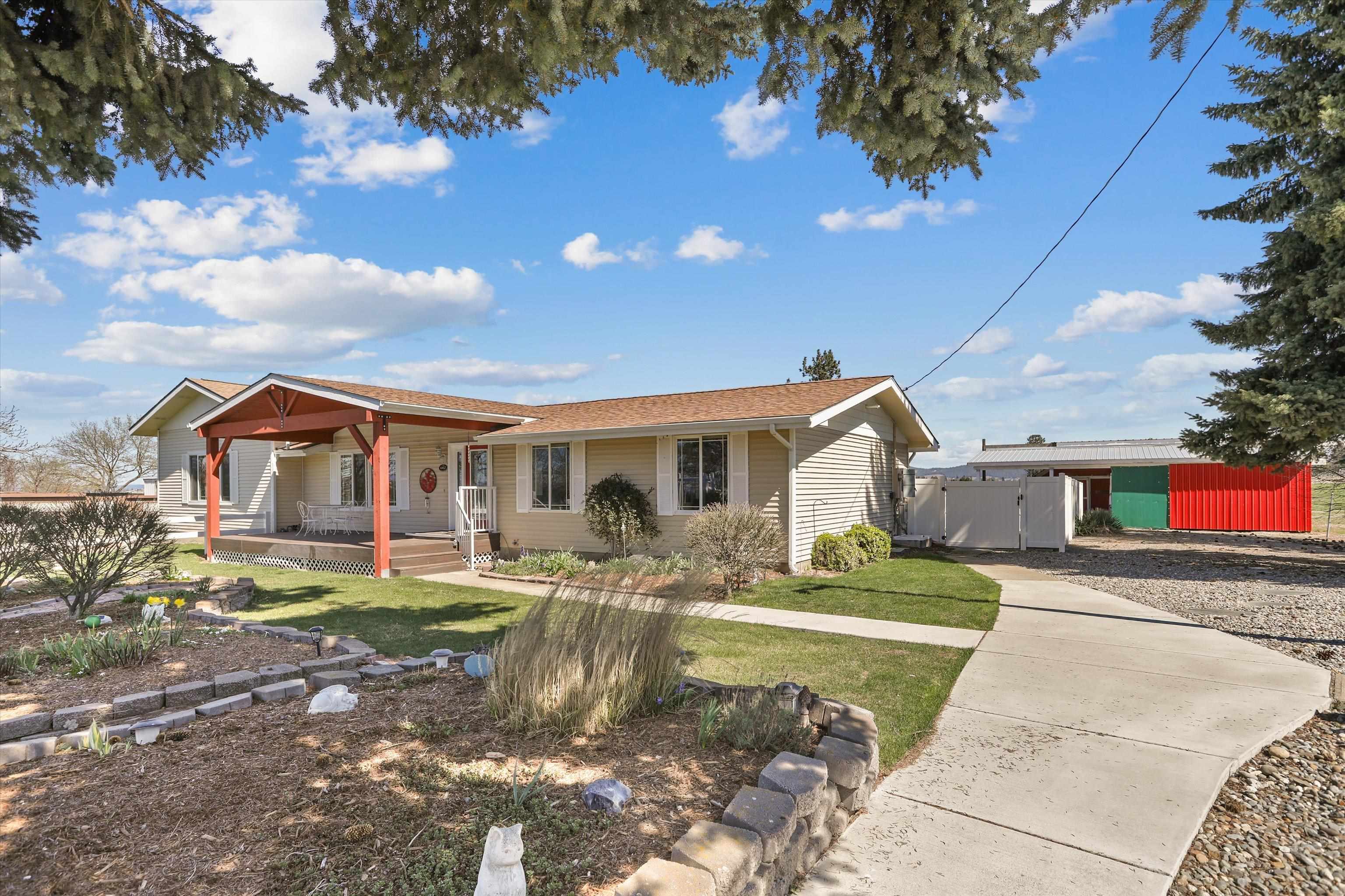 6412 N JENSEN Rd - Photo 1