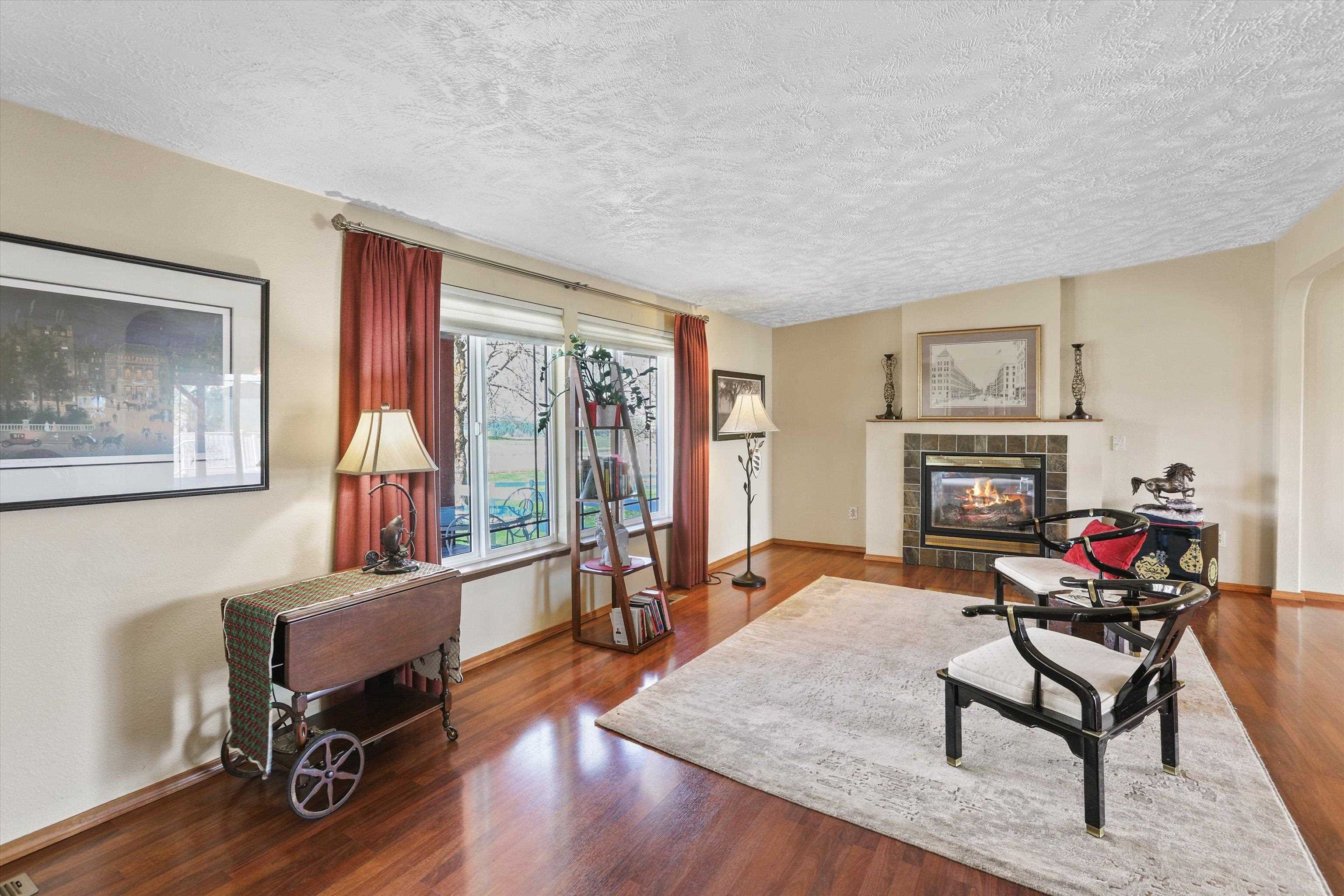 6412 N JENSEN Rd - Photo 5