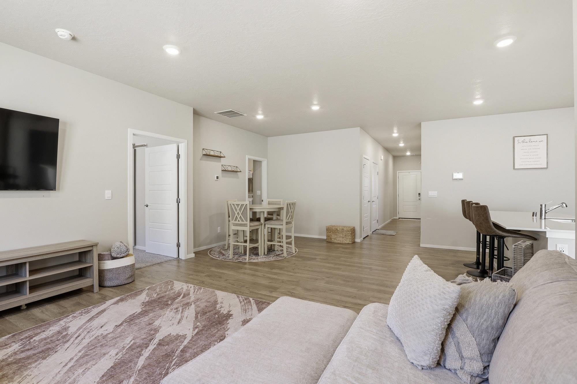 8009 S Avery Rd - Photo 9