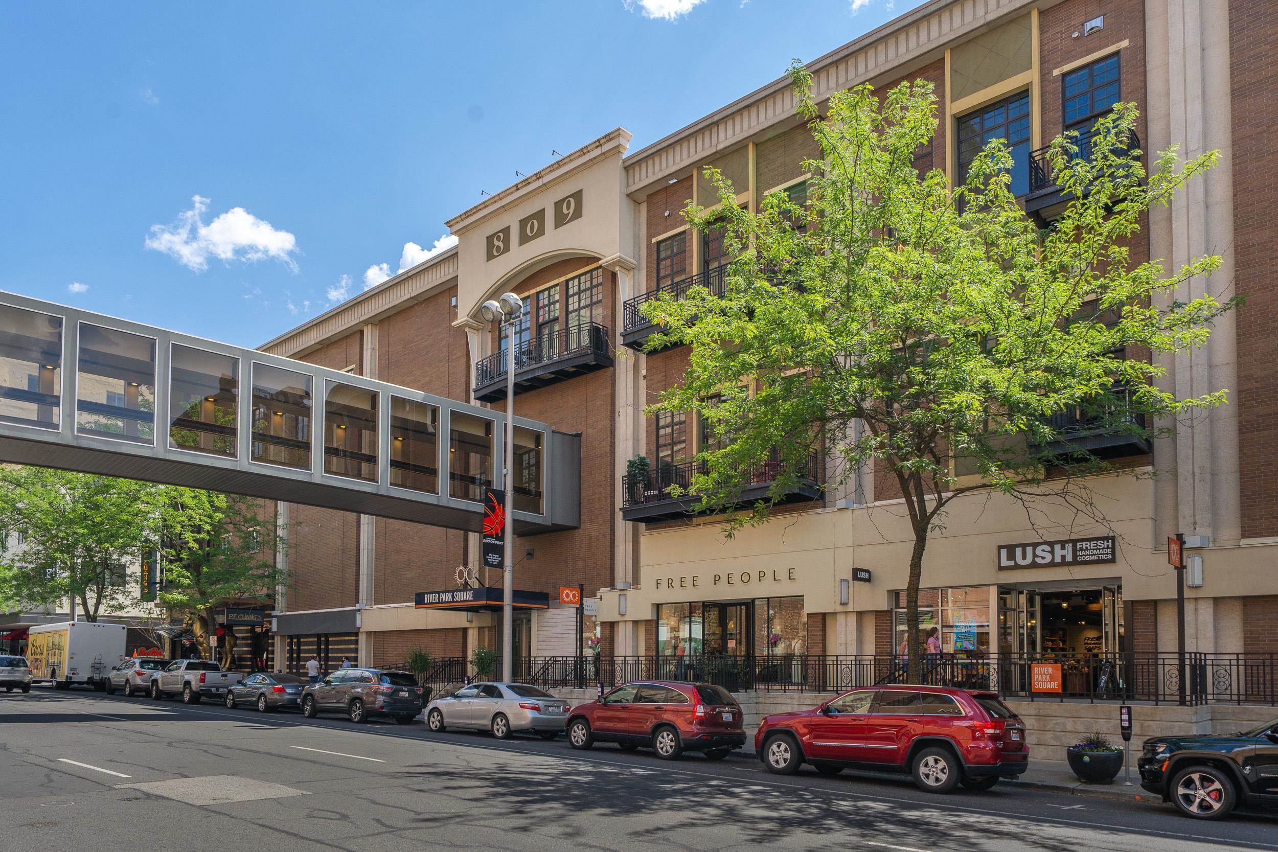 809 W Main Ave - Photo 1