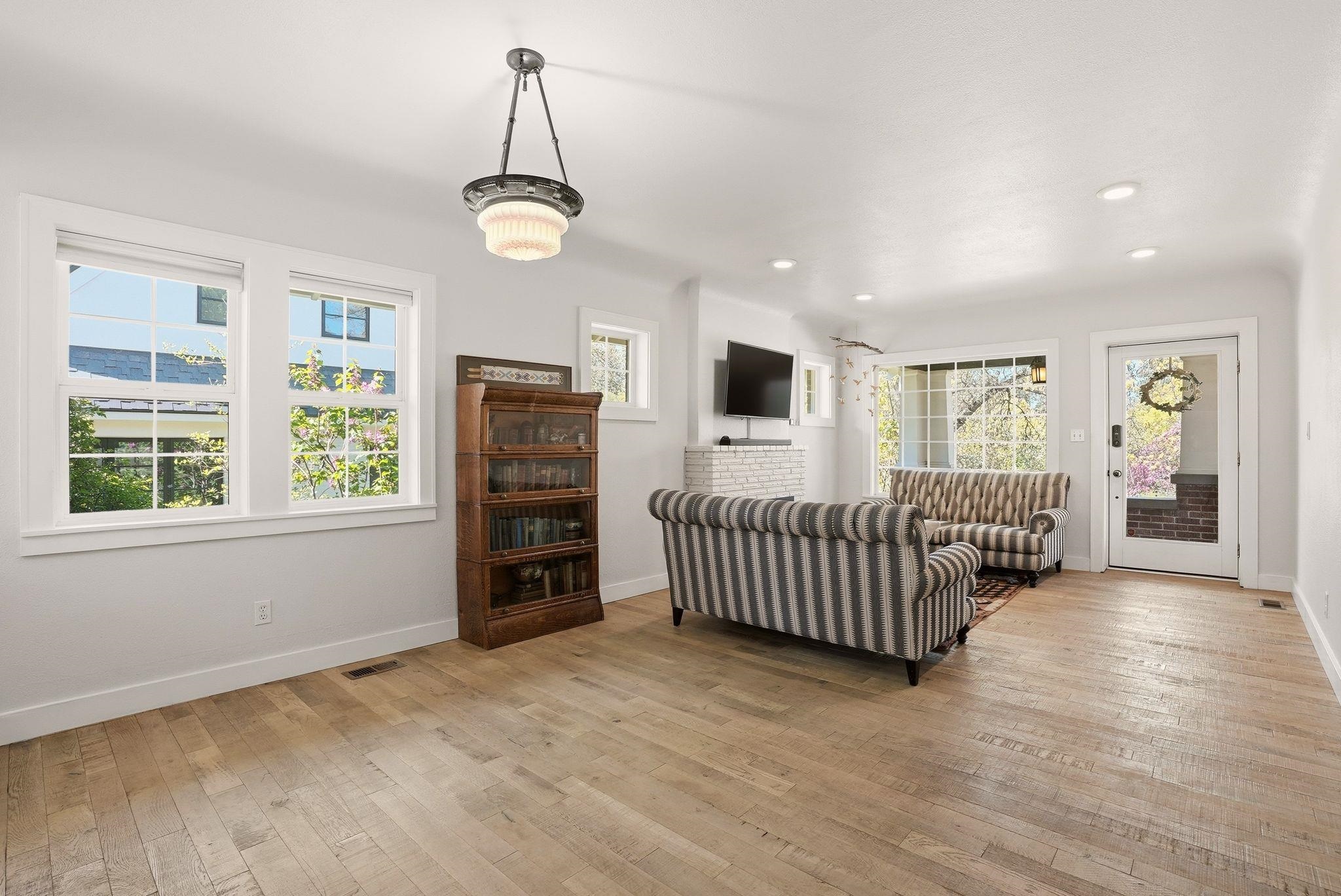 1917 S Stevens St - Photo 8