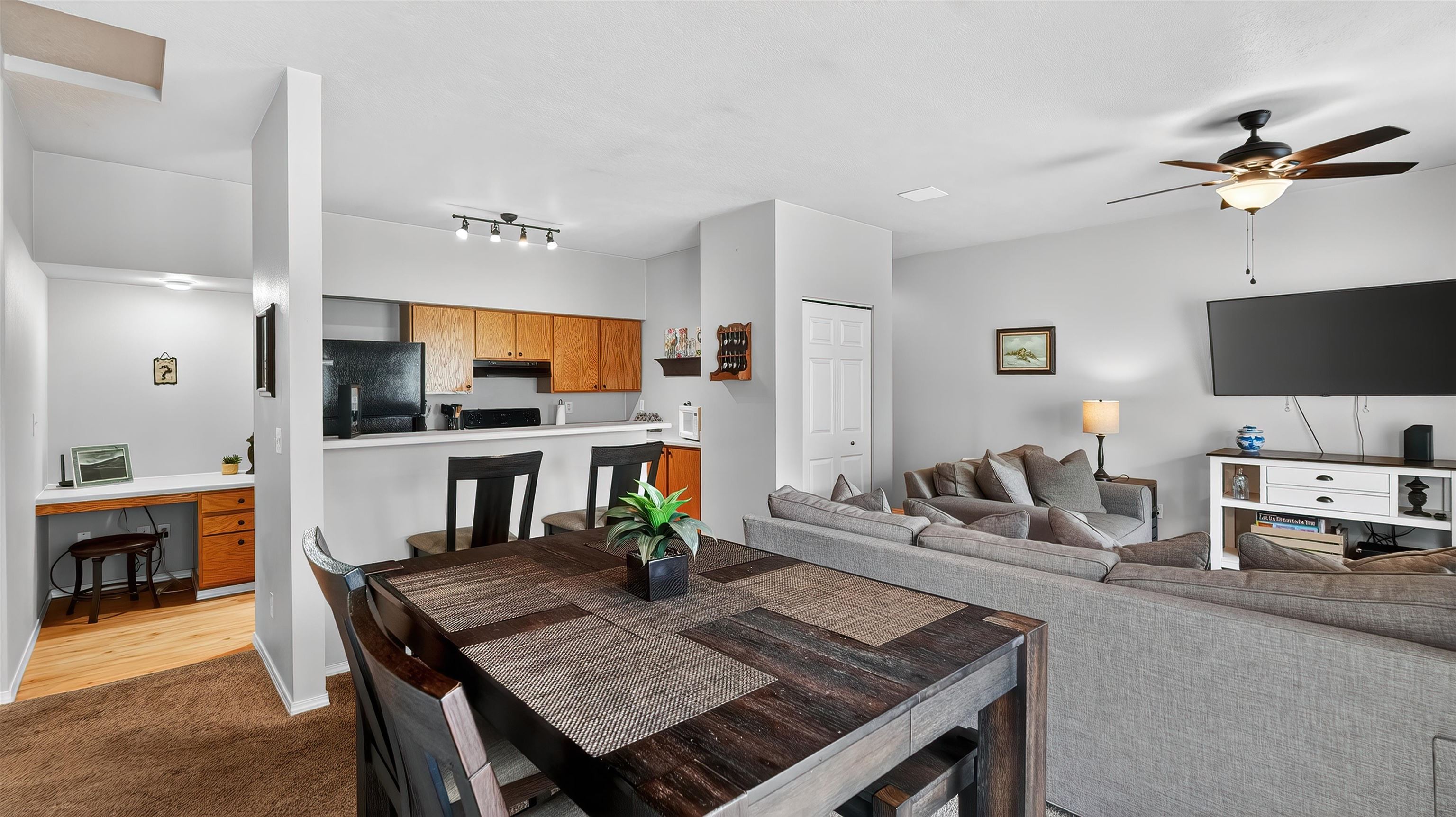 22855 E Country Vista Dr - Photo 10