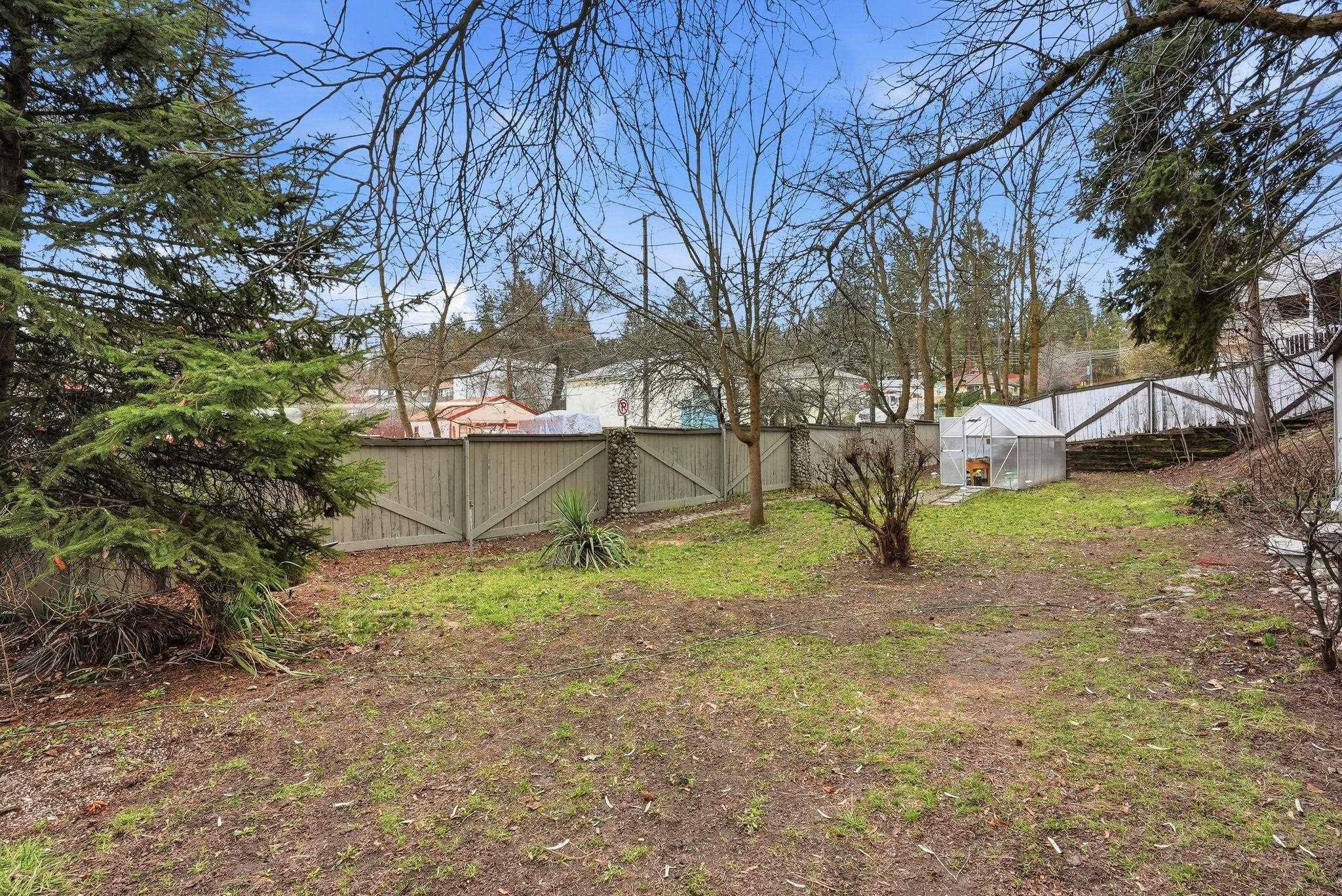 3570 E 11TH Ave - Photo 43