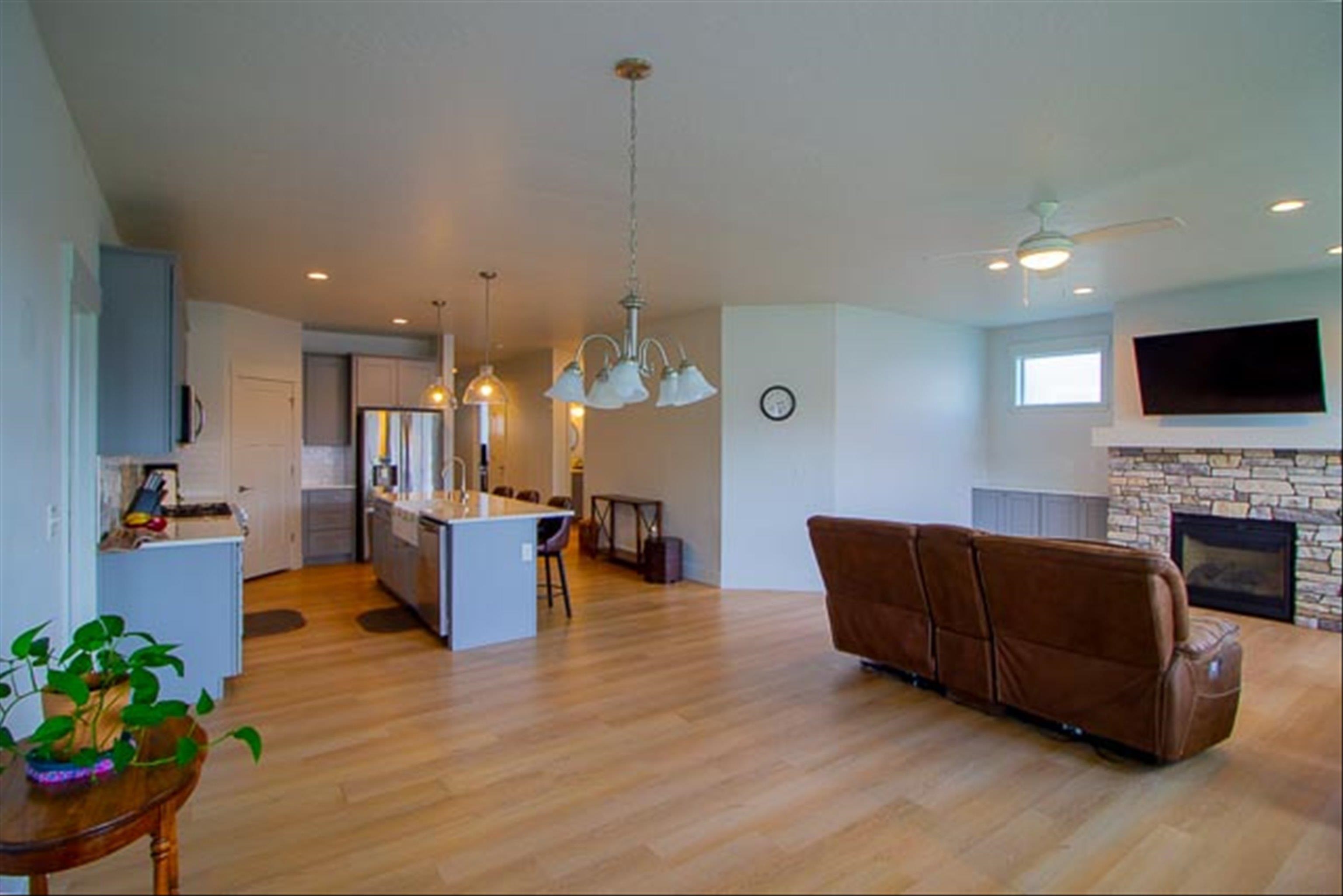 1262 N Park Ave - Photo 11
