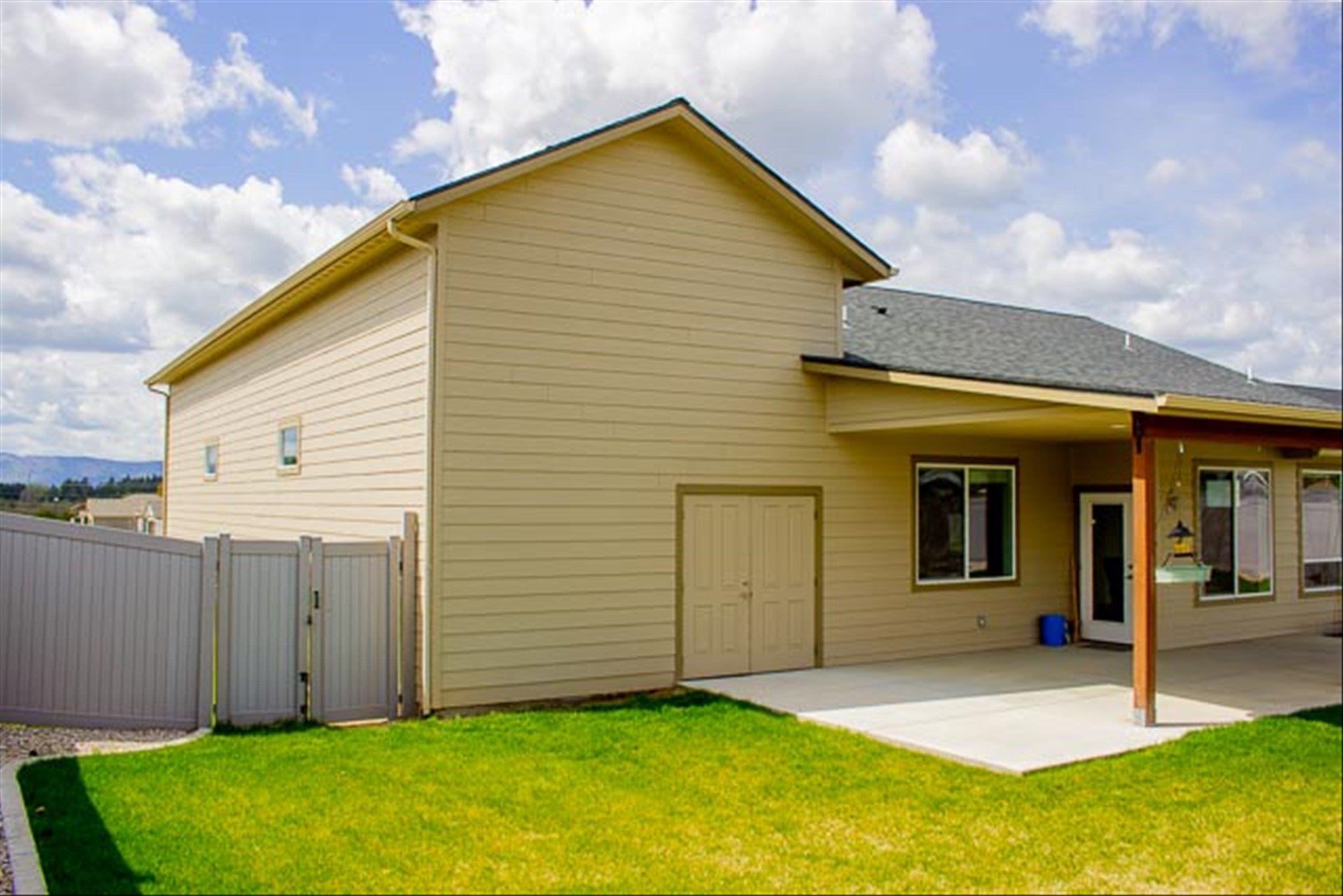 1262 N Park Ave - Photo 19