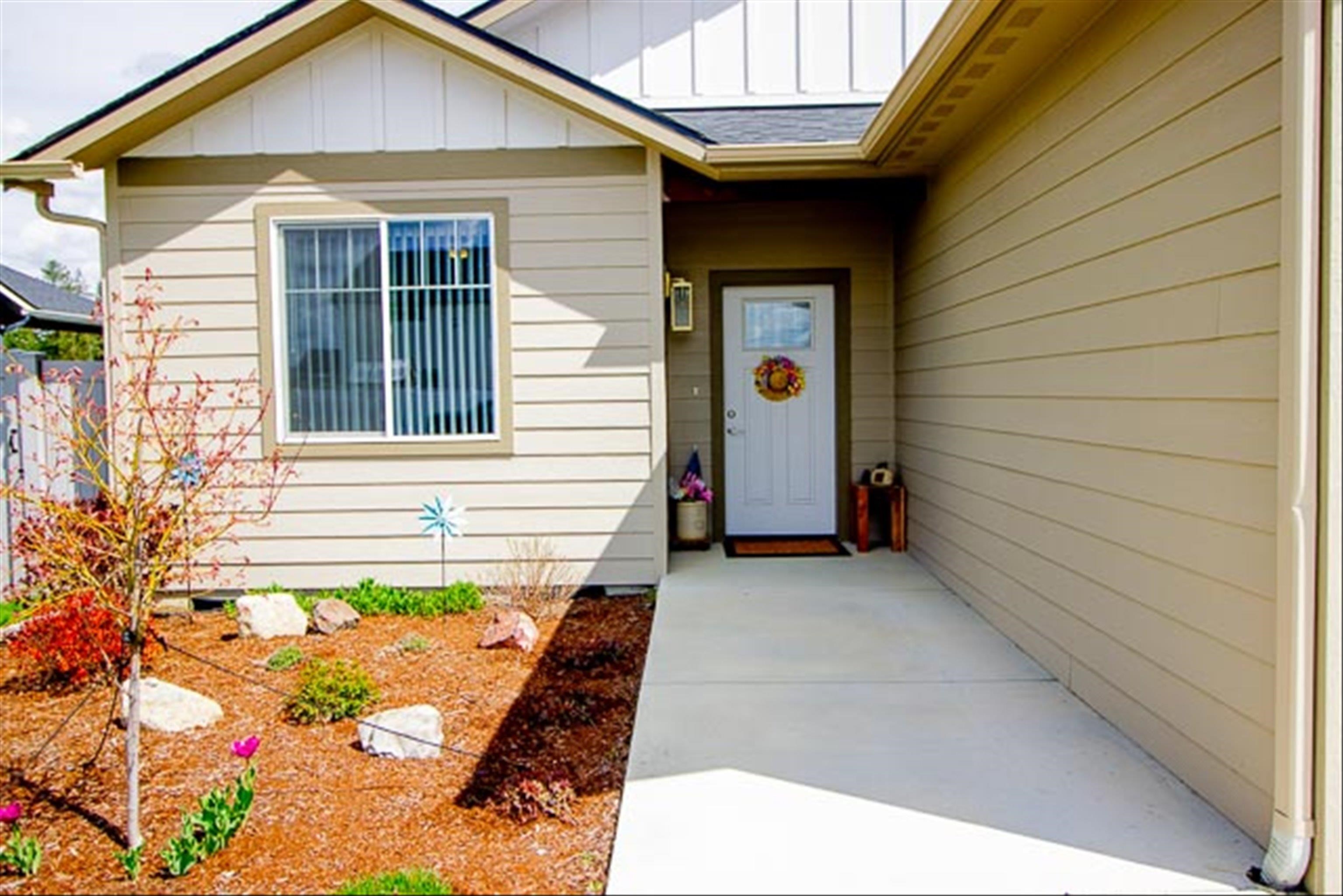 1262 N Park Ave - Photo 4