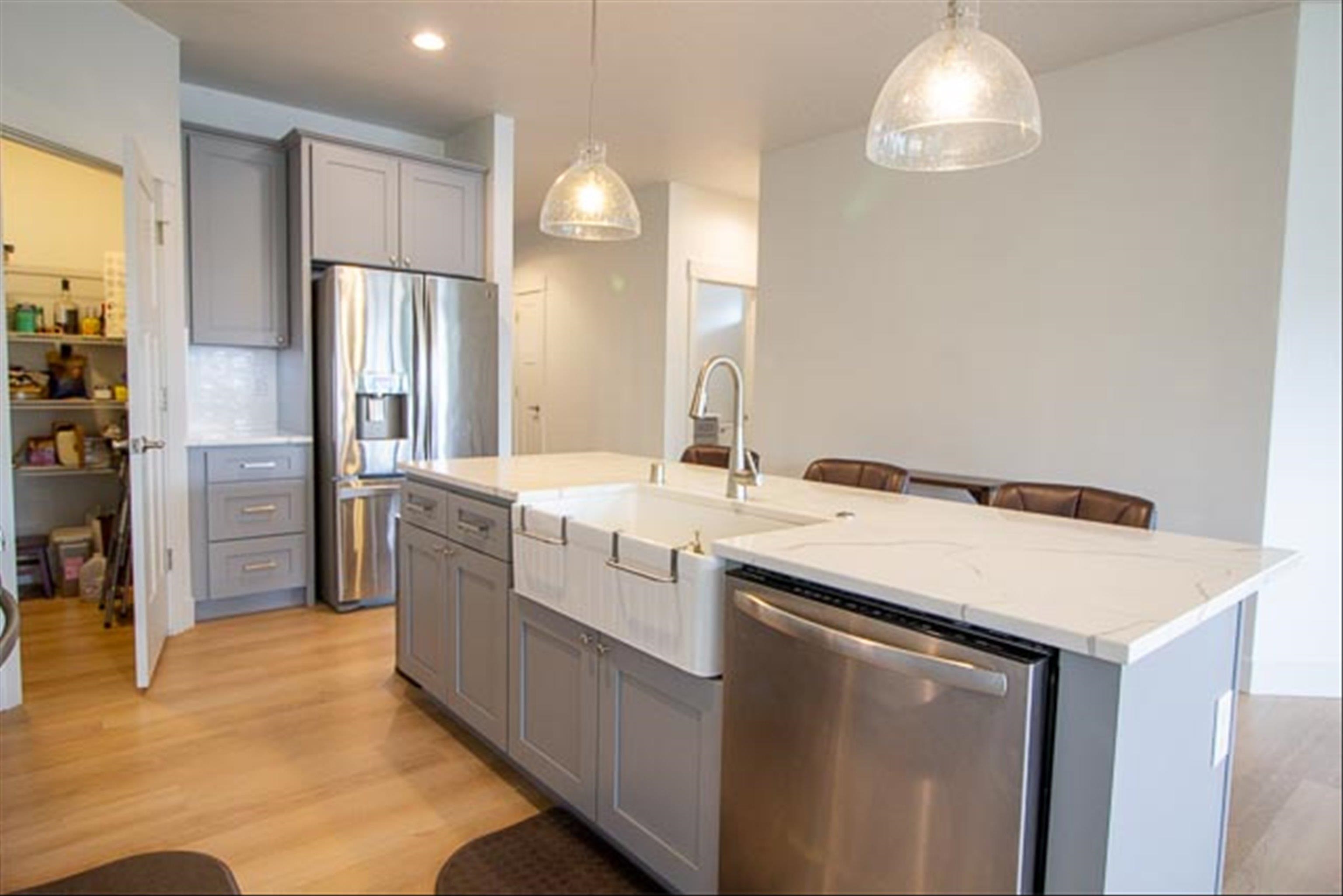 1262 N Park Ave - Photo 9