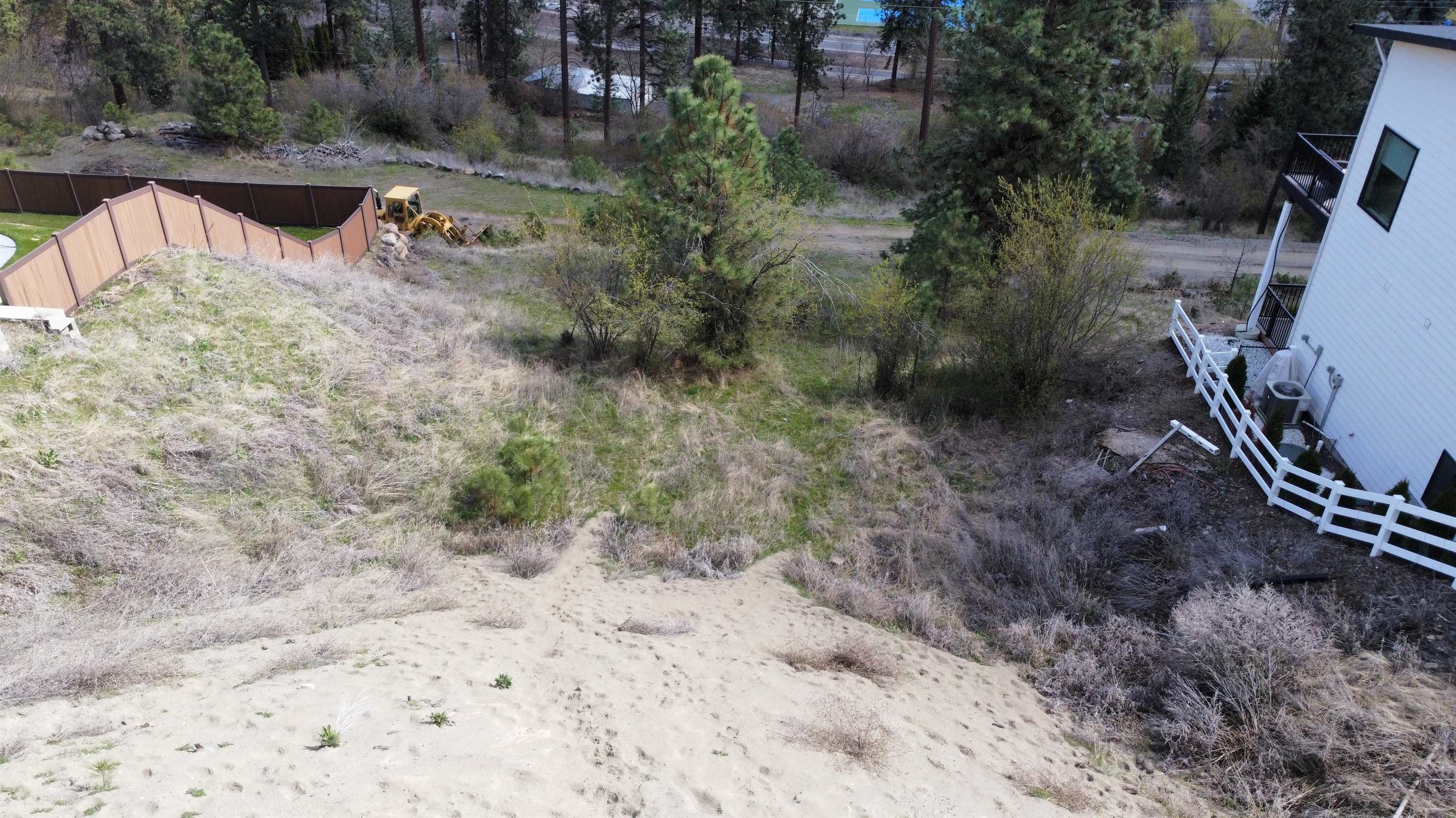 7520 N CEDAR Rd - Photo 5