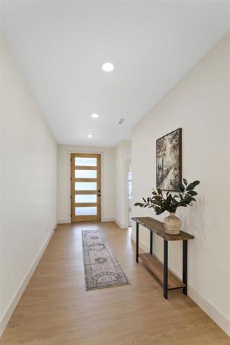 7612 N Cedar Rd - Photo 13
