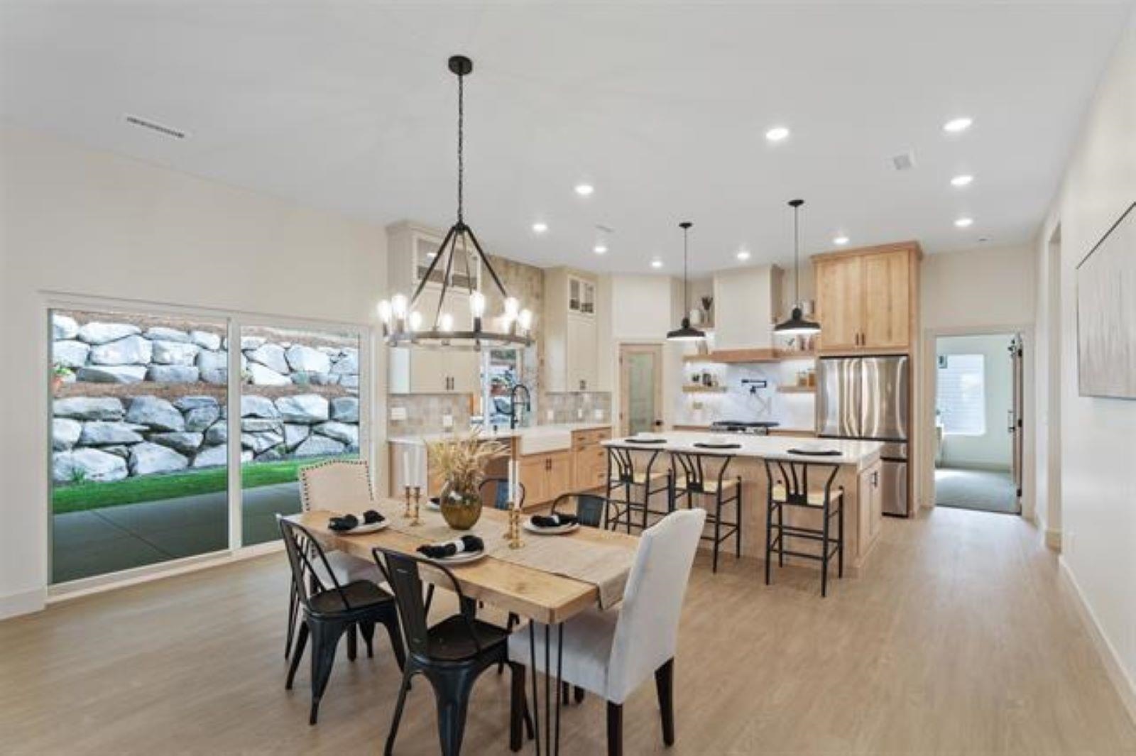 7612 N Cedar Rd - Photo 4