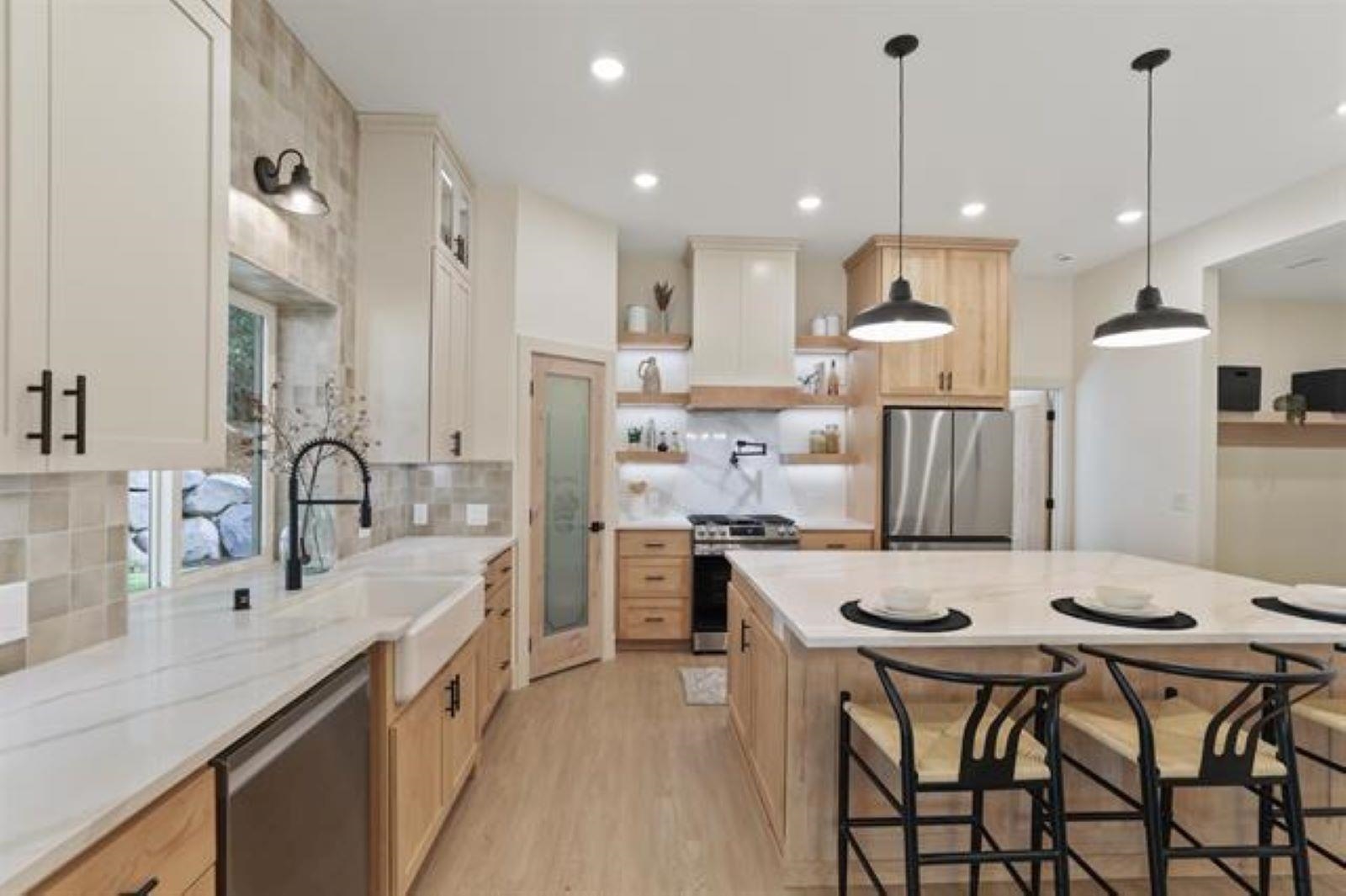 7612 N Cedar Rd - Photo 7