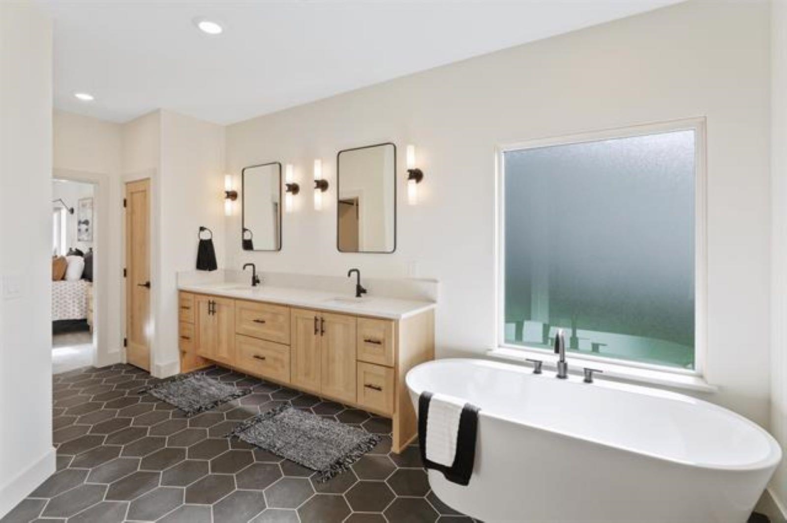 7612 N Cedar Rd - Photo 9