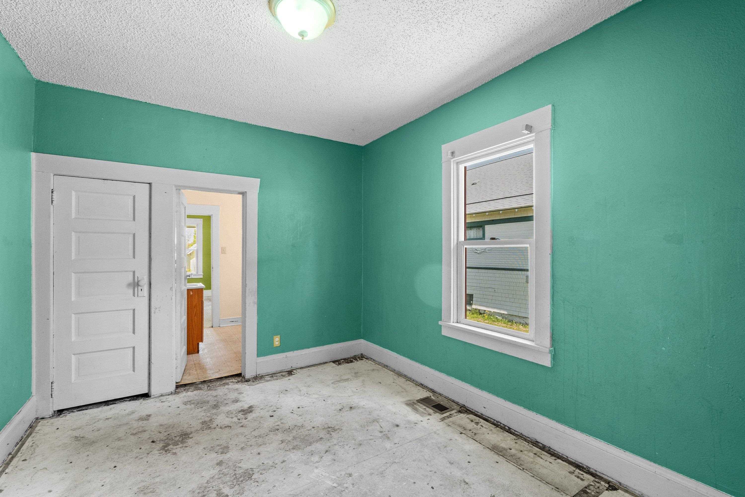 1818 E 11th Ave - Photo 18