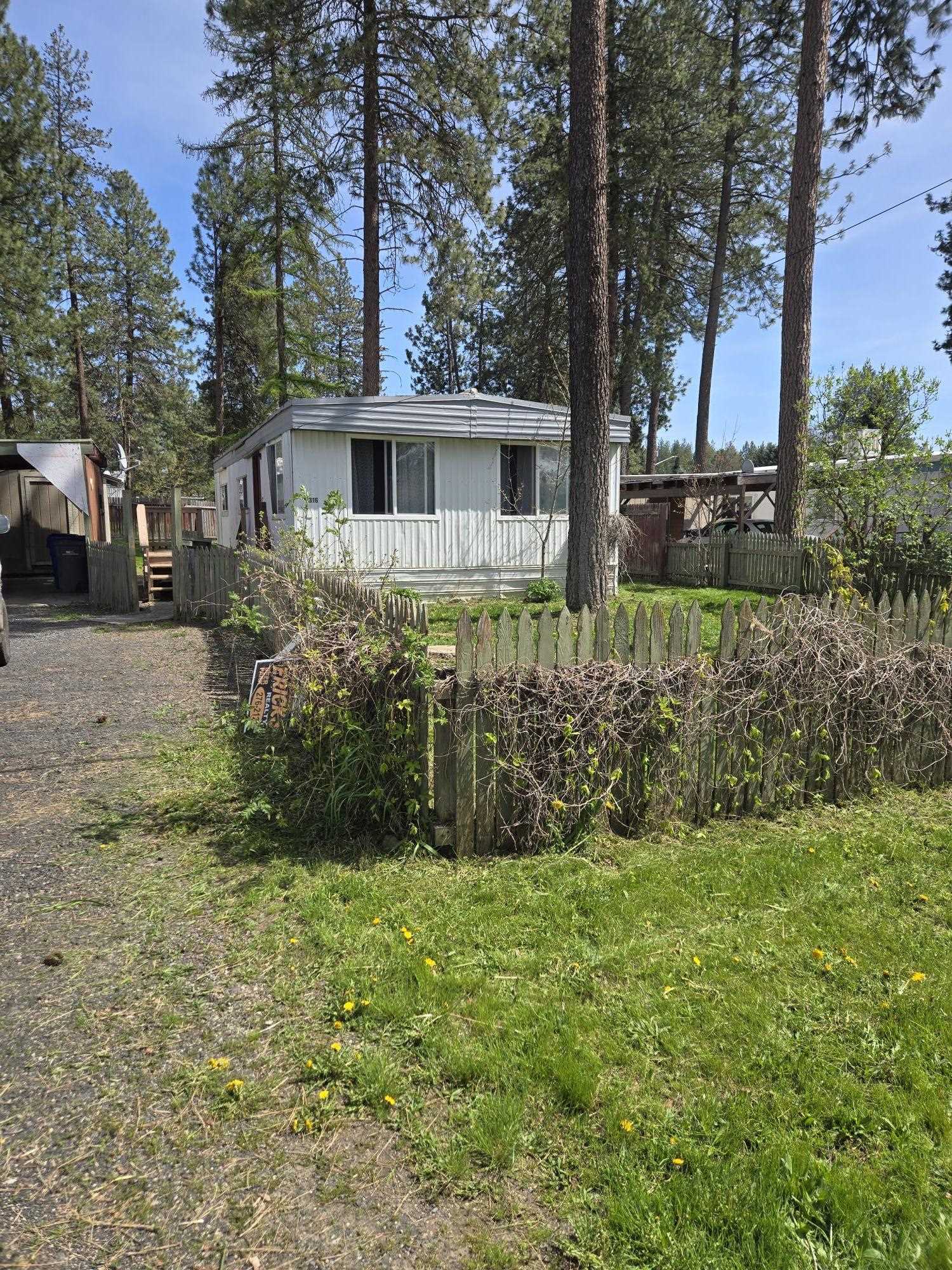 316 N Colville Rd - Photo 2