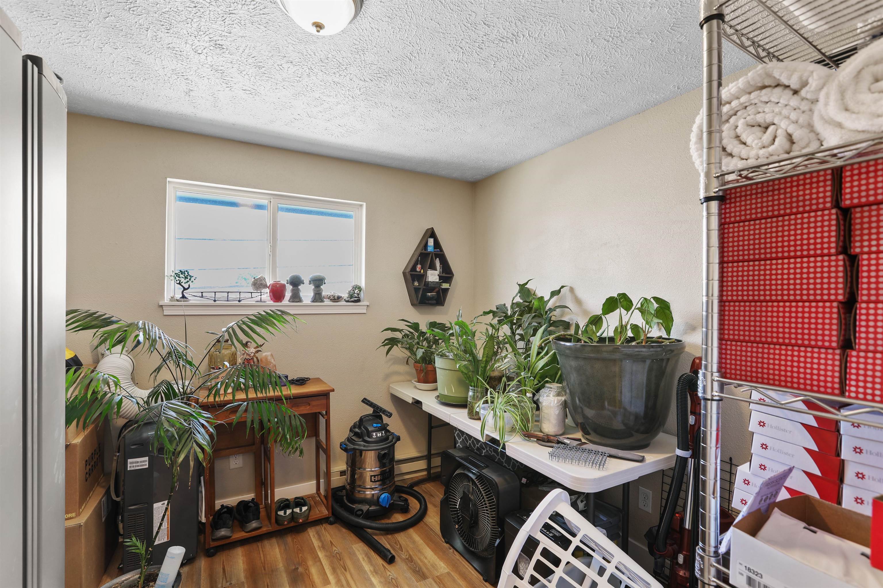 1847 E Marshall Ave - Photo 6