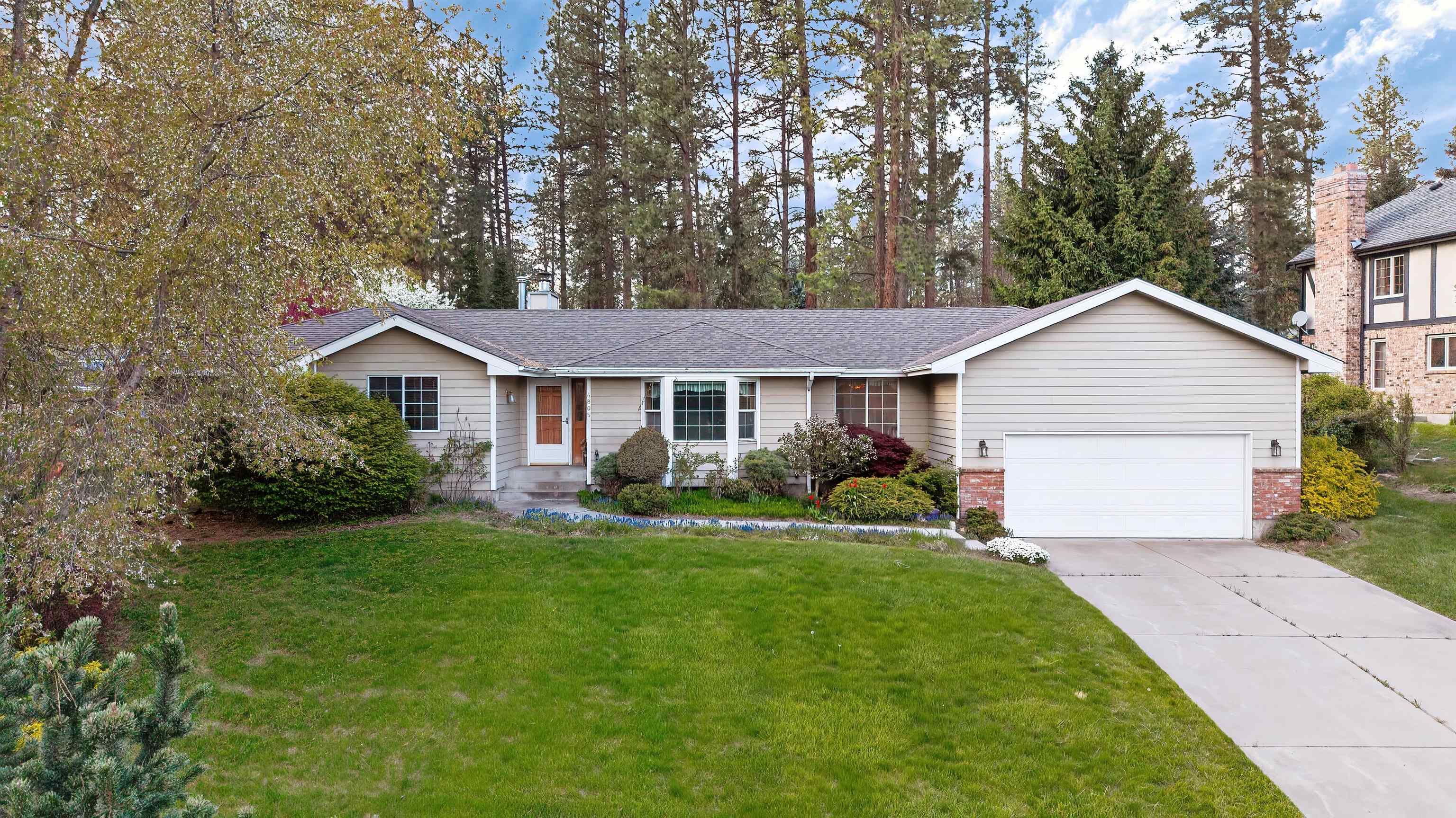 4805 E Jaremko Dr - Photo 1