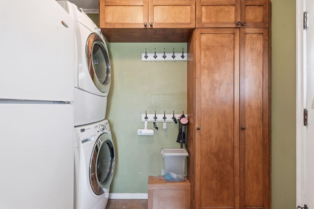 8604 E South River Way - Photo 18