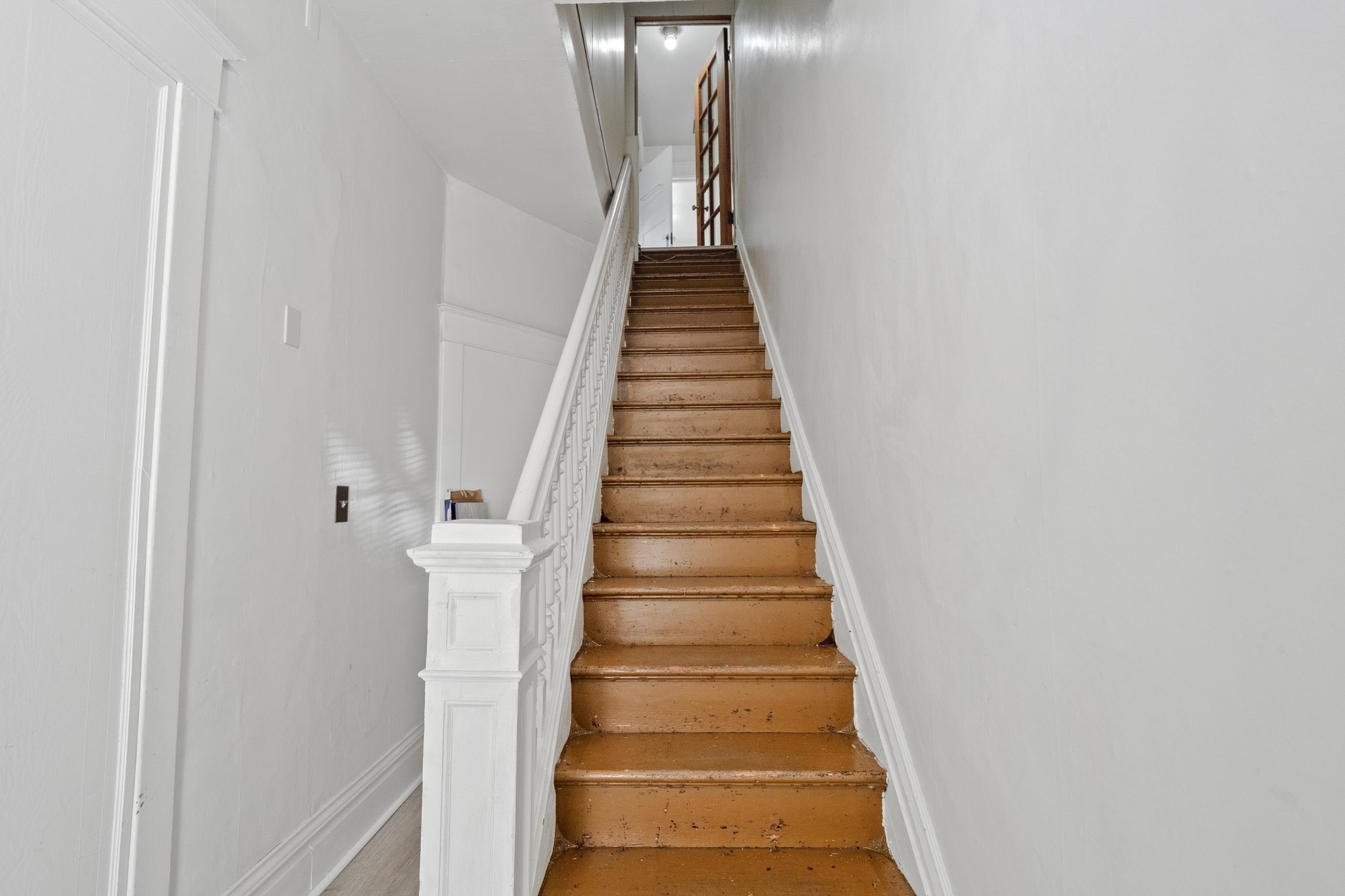 1122 S Walnut St - Photo 4