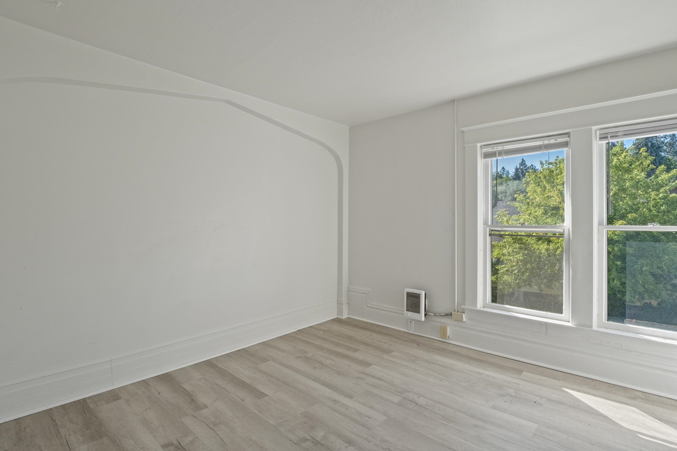 1122 S Walnut St - Photo 9