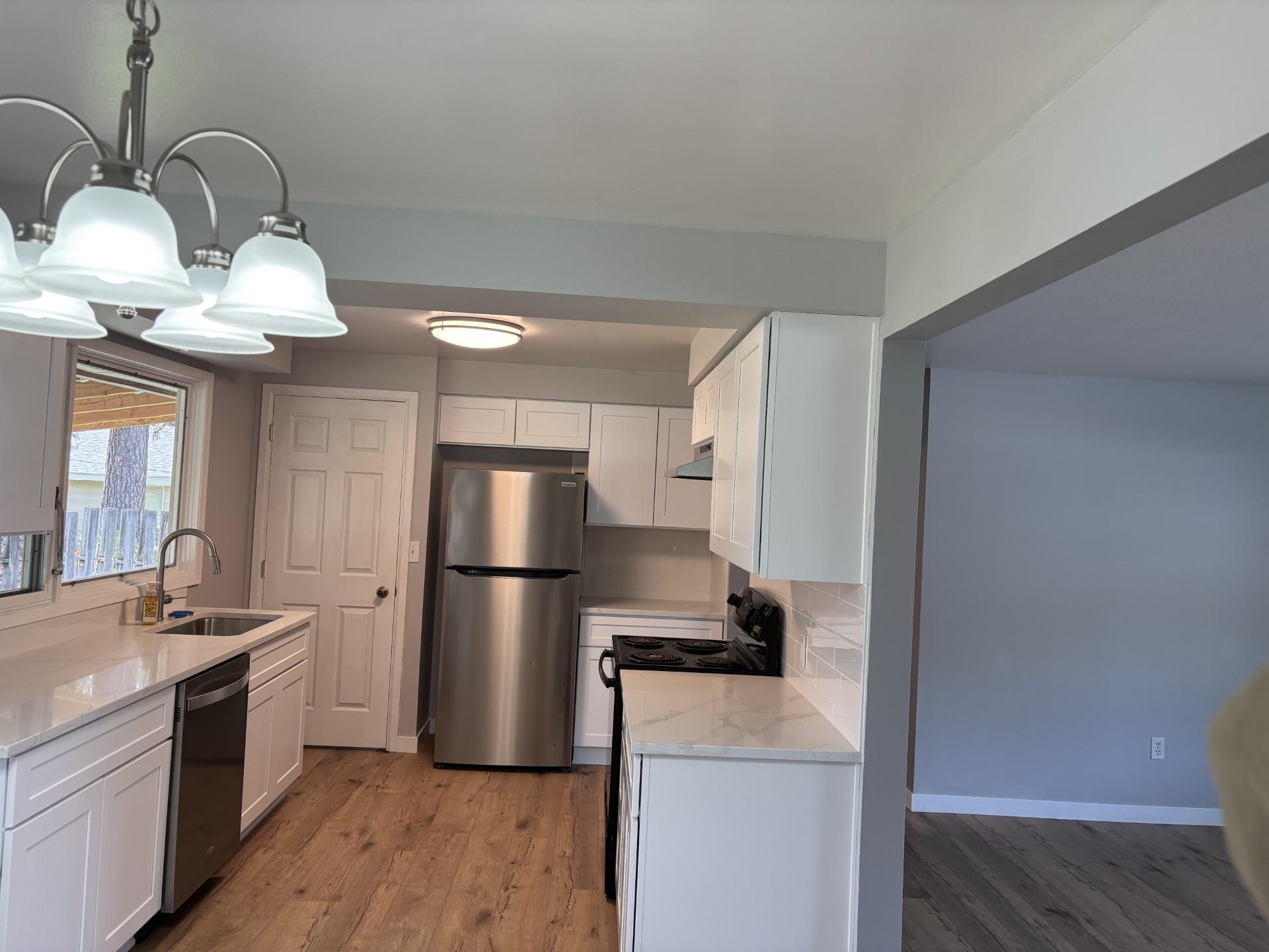 5017 W HOUSTON Ave - Photo 4