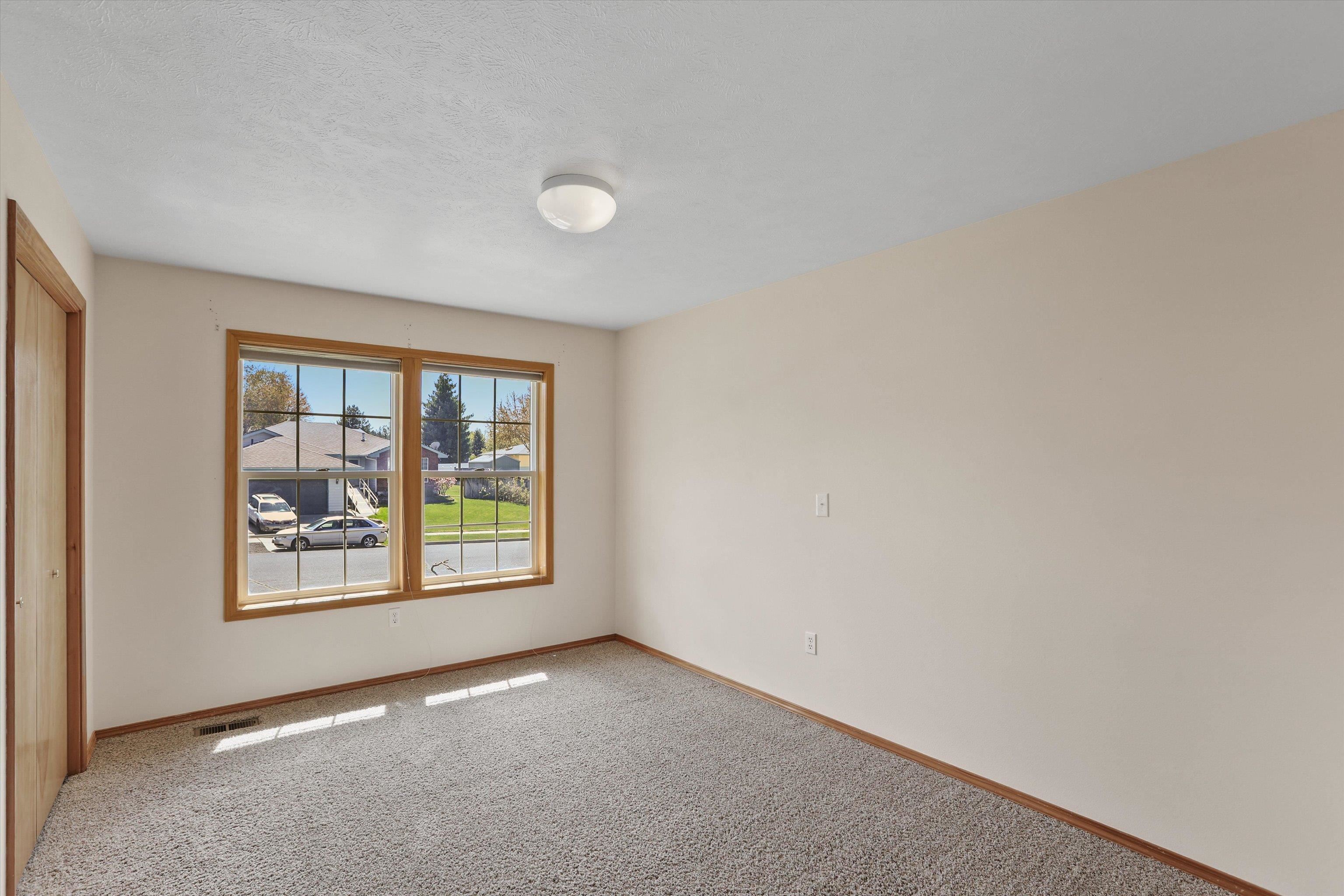 5216 W Bedford Ave - Photo 15