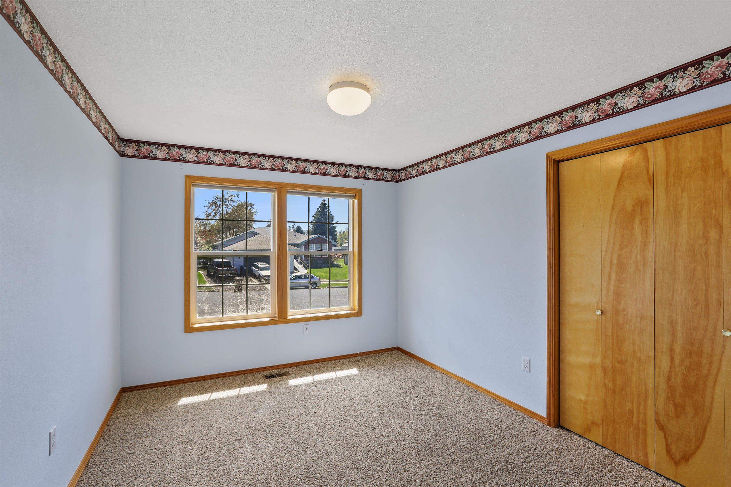 5216 W Bedford Ave - Photo 16