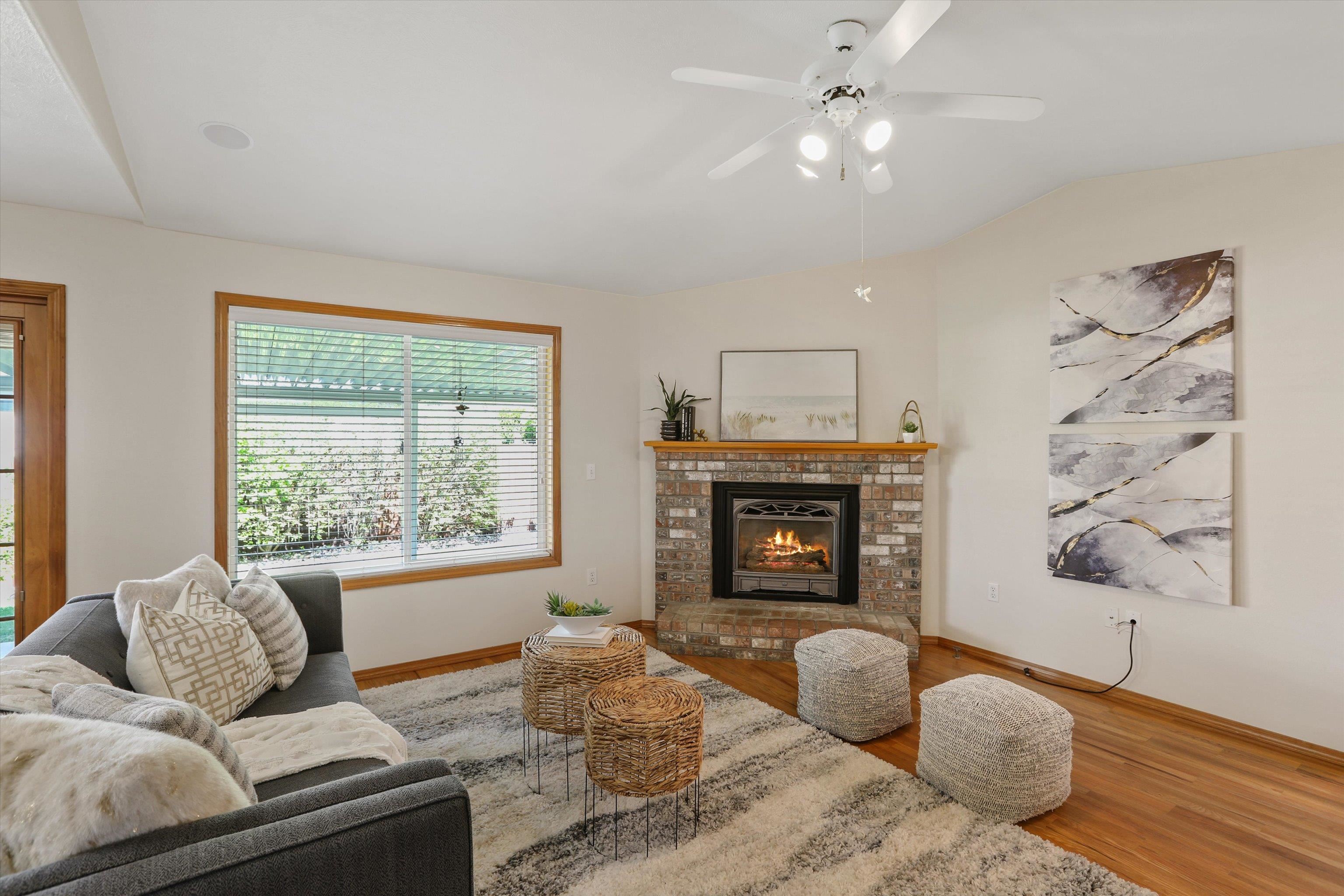 5216 W Bedford Ave - Photo 4