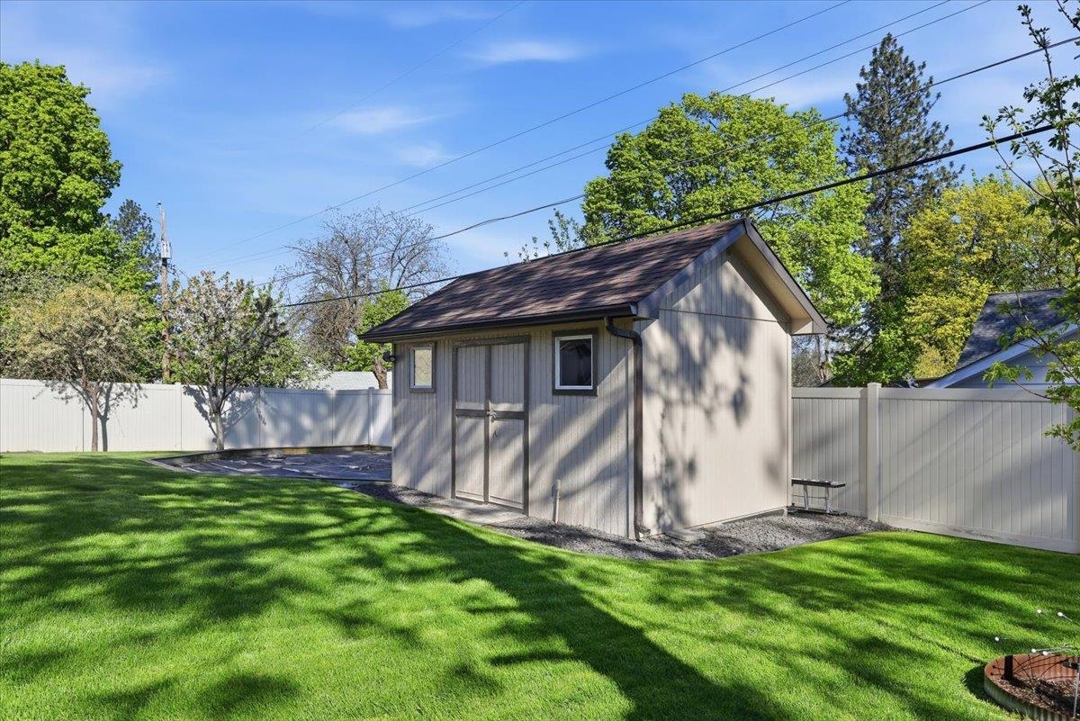 3127 E 31st Ave - Photo 36