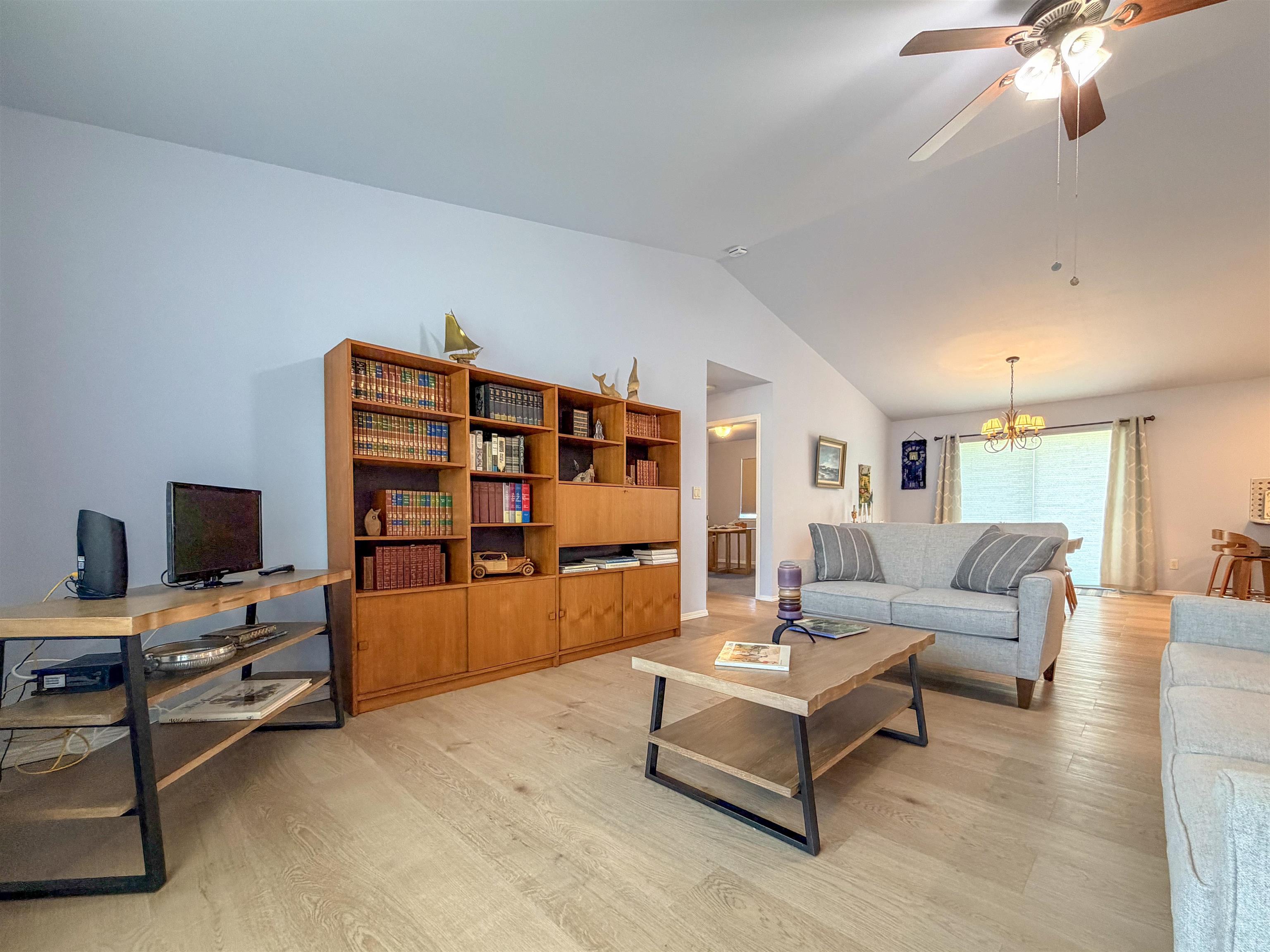 205 E Evergreen Dr - Photo 6