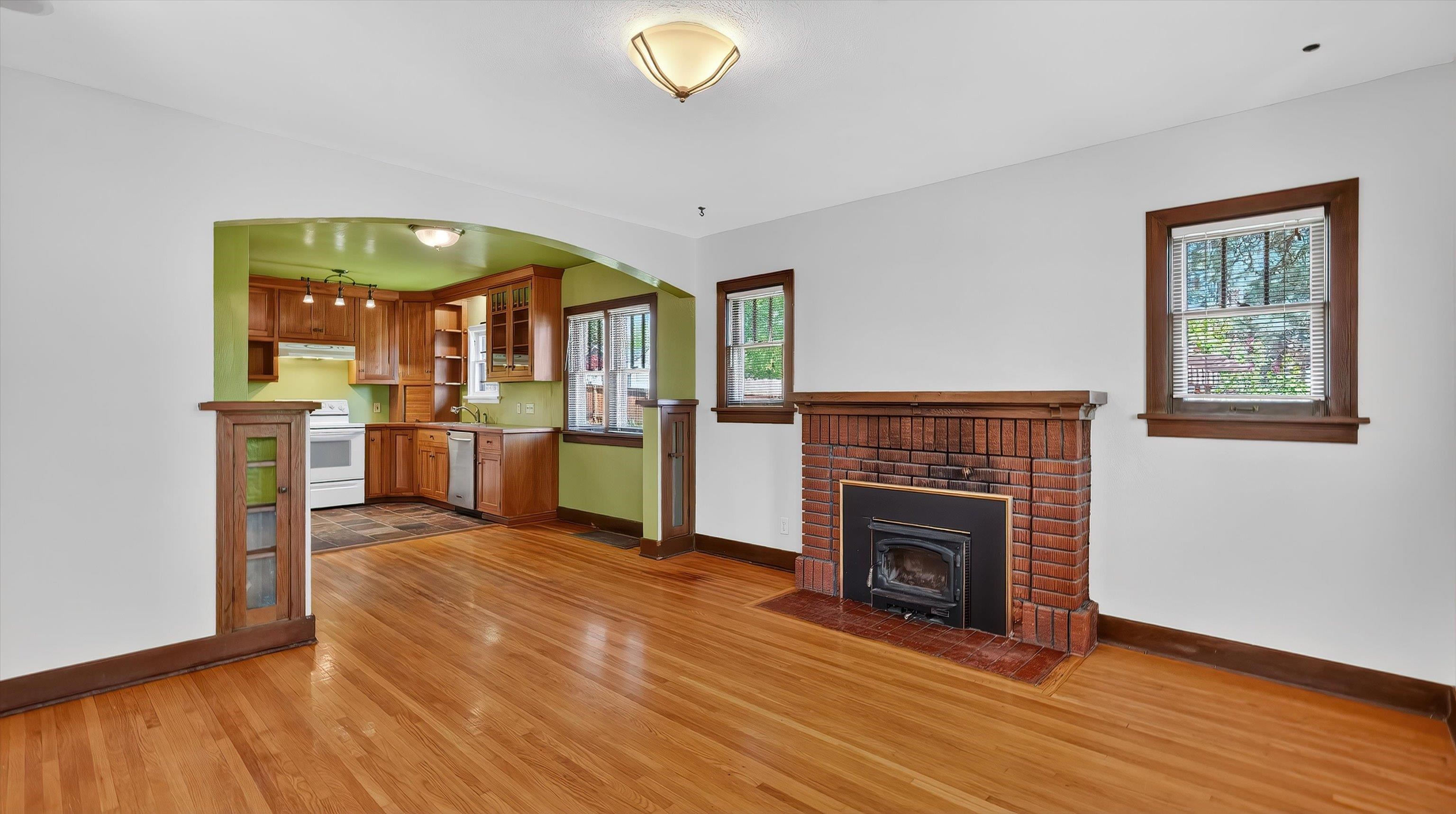 3202 W Kiernan Ave - Photo 3