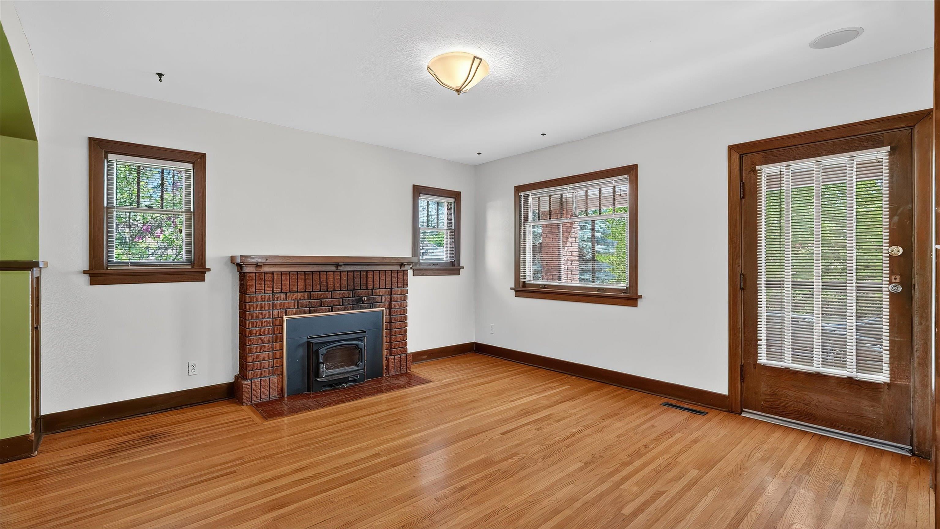 3202 W Kiernan Ave - Photo 6