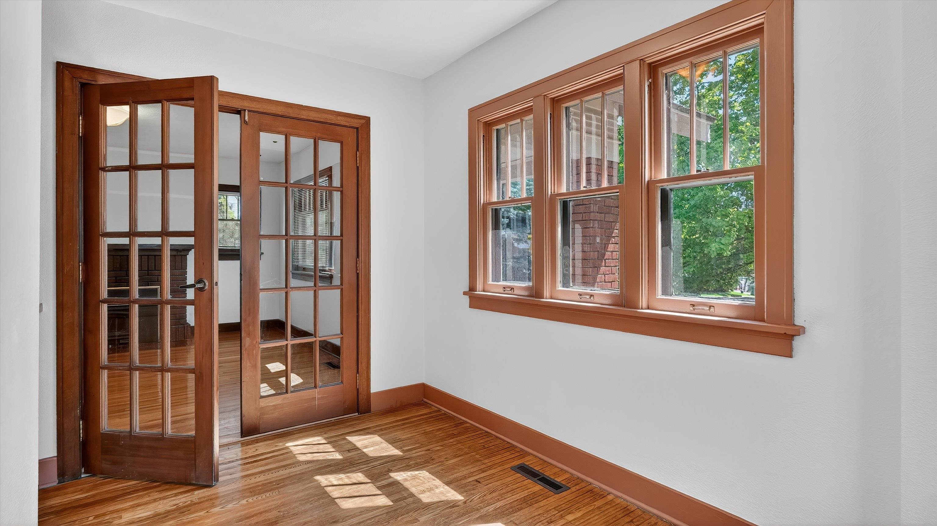 3202 W Kiernan Ave - Photo 8