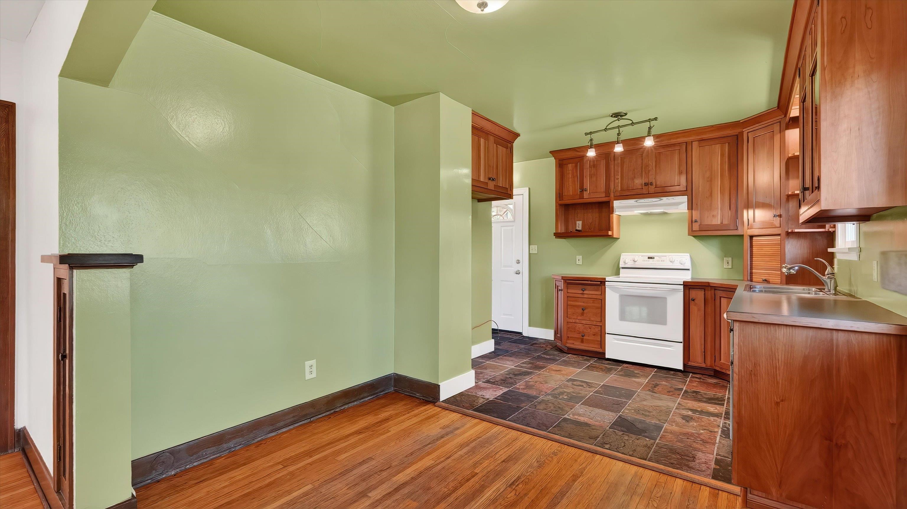 3202 W Kiernan Ave - Photo 9