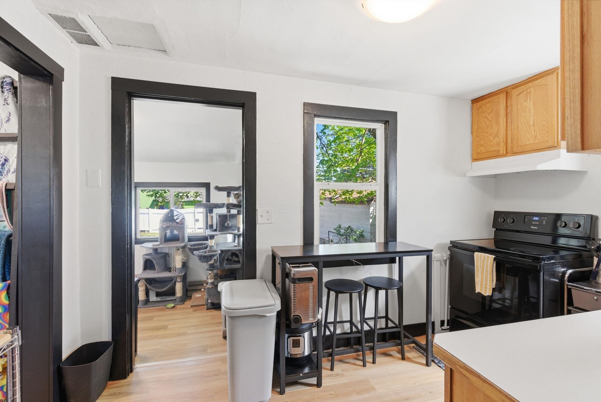 403 E Sanson Ave - Photo 11