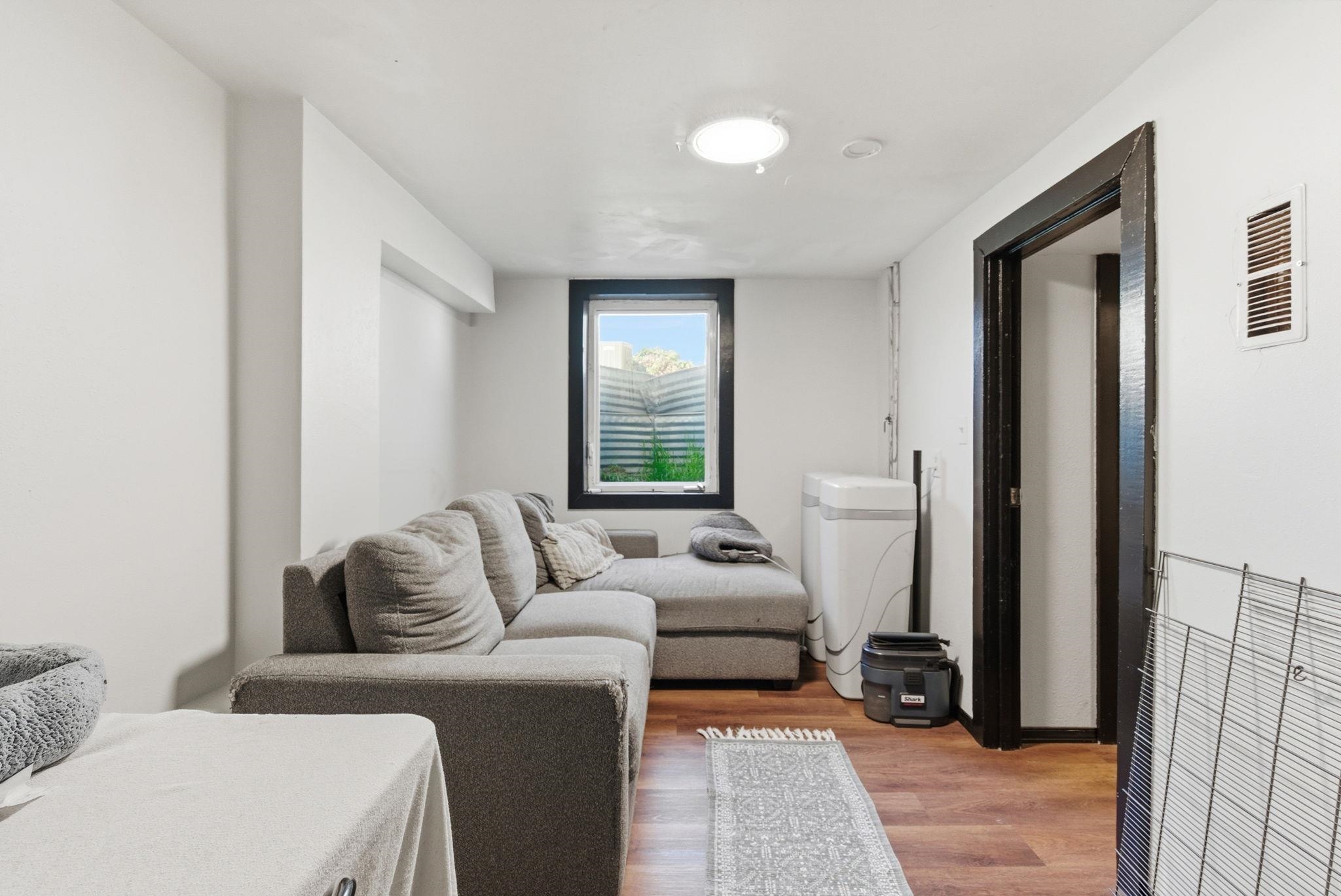 403 E Sanson Ave - Photo 23