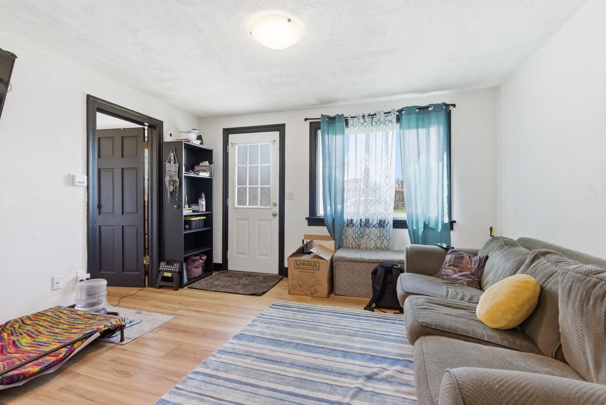 403 E Sanson Ave - Photo 6