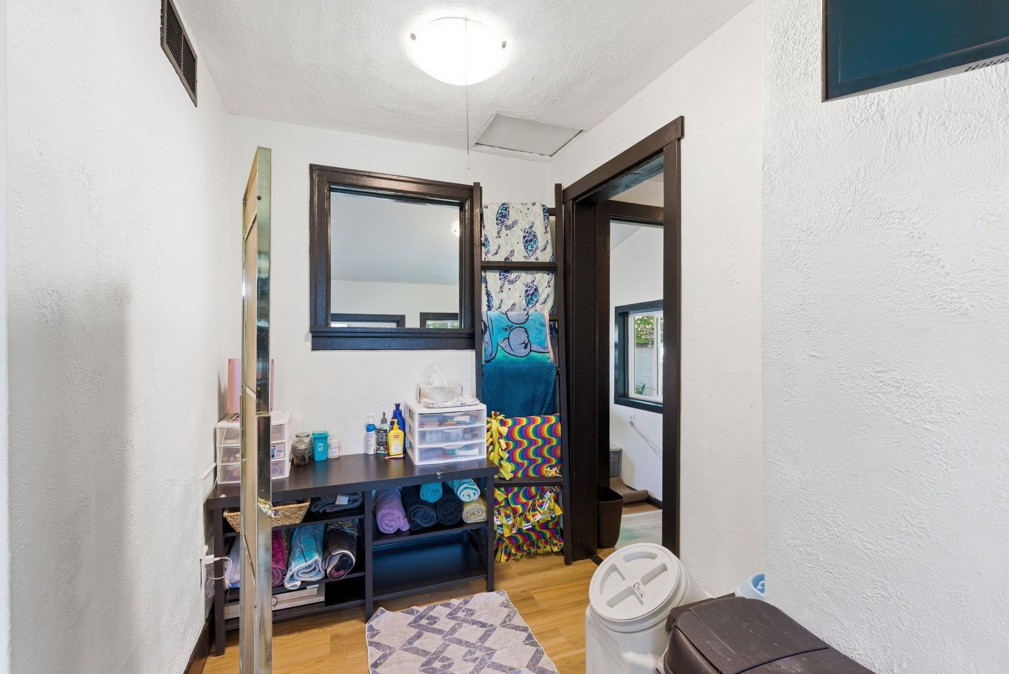 403 E Sanson Ave - Photo 7