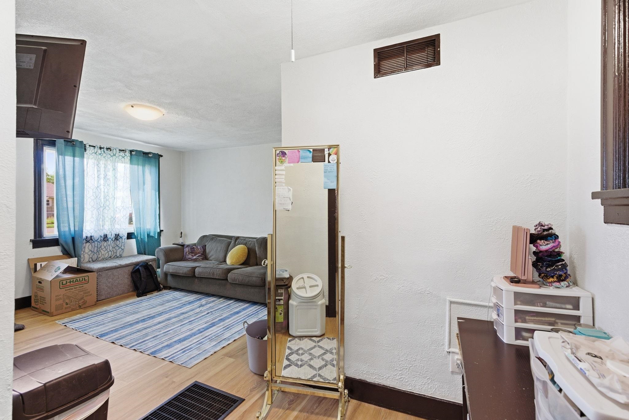 403 E Sanson Ave - Photo 8
