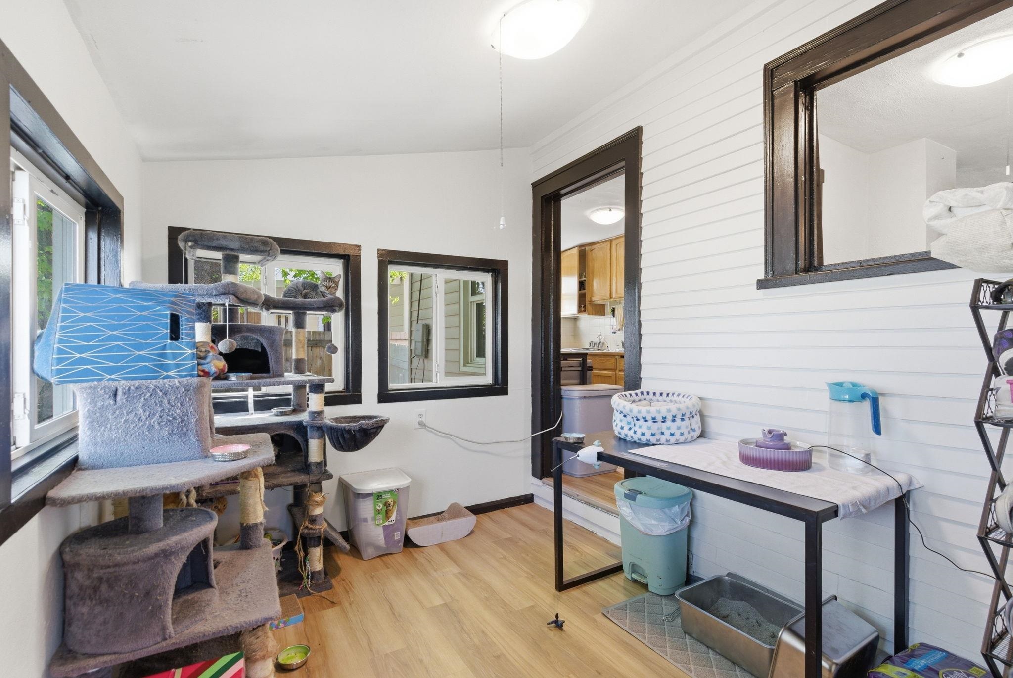 403 E Sanson Ave - Photo 9