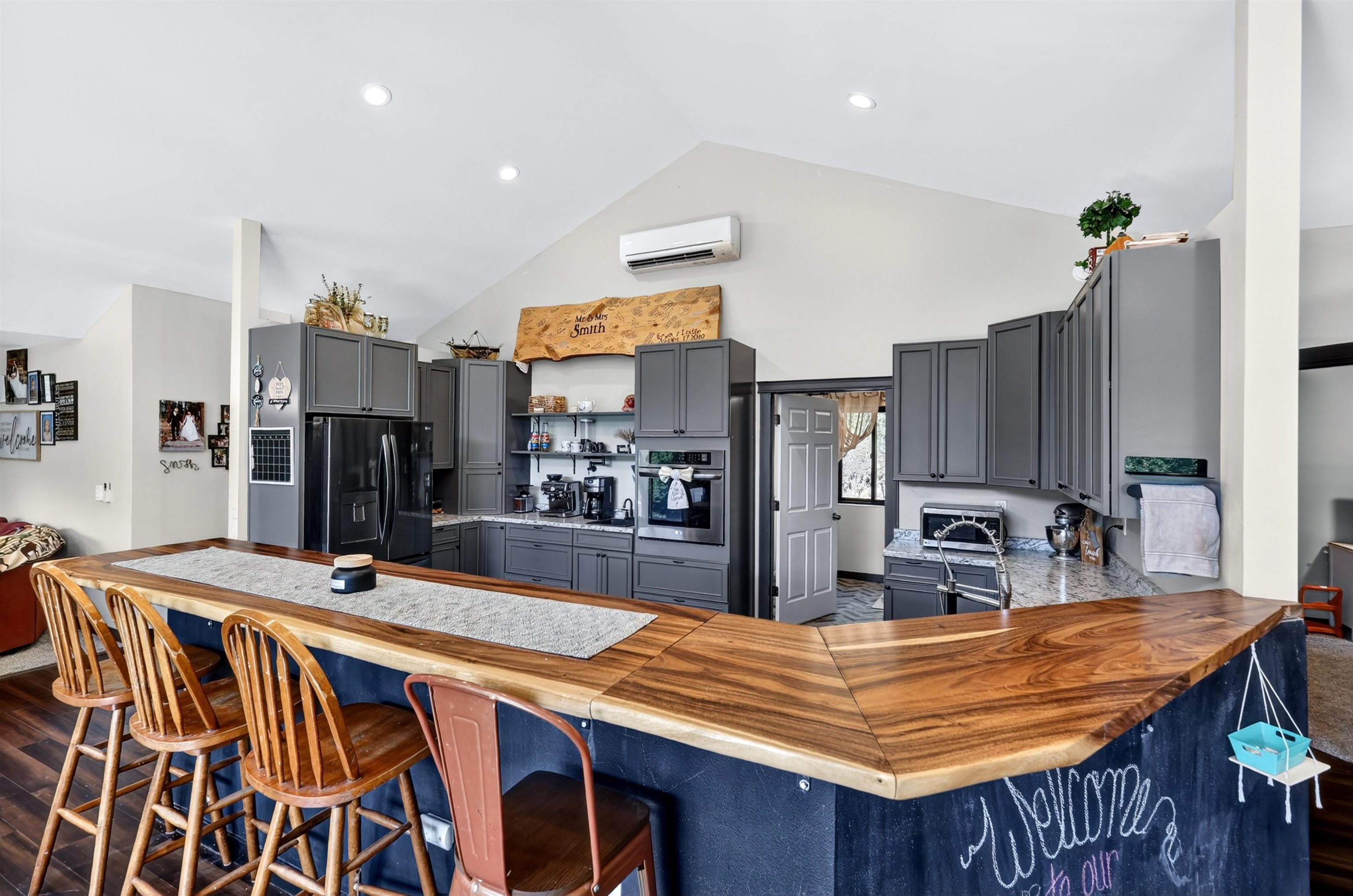 169 Royal Ln - Photo 4
